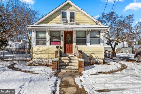 Homes For Sale - 242 N Broad Street<br/> CARNEYS POINT, NJ 08069