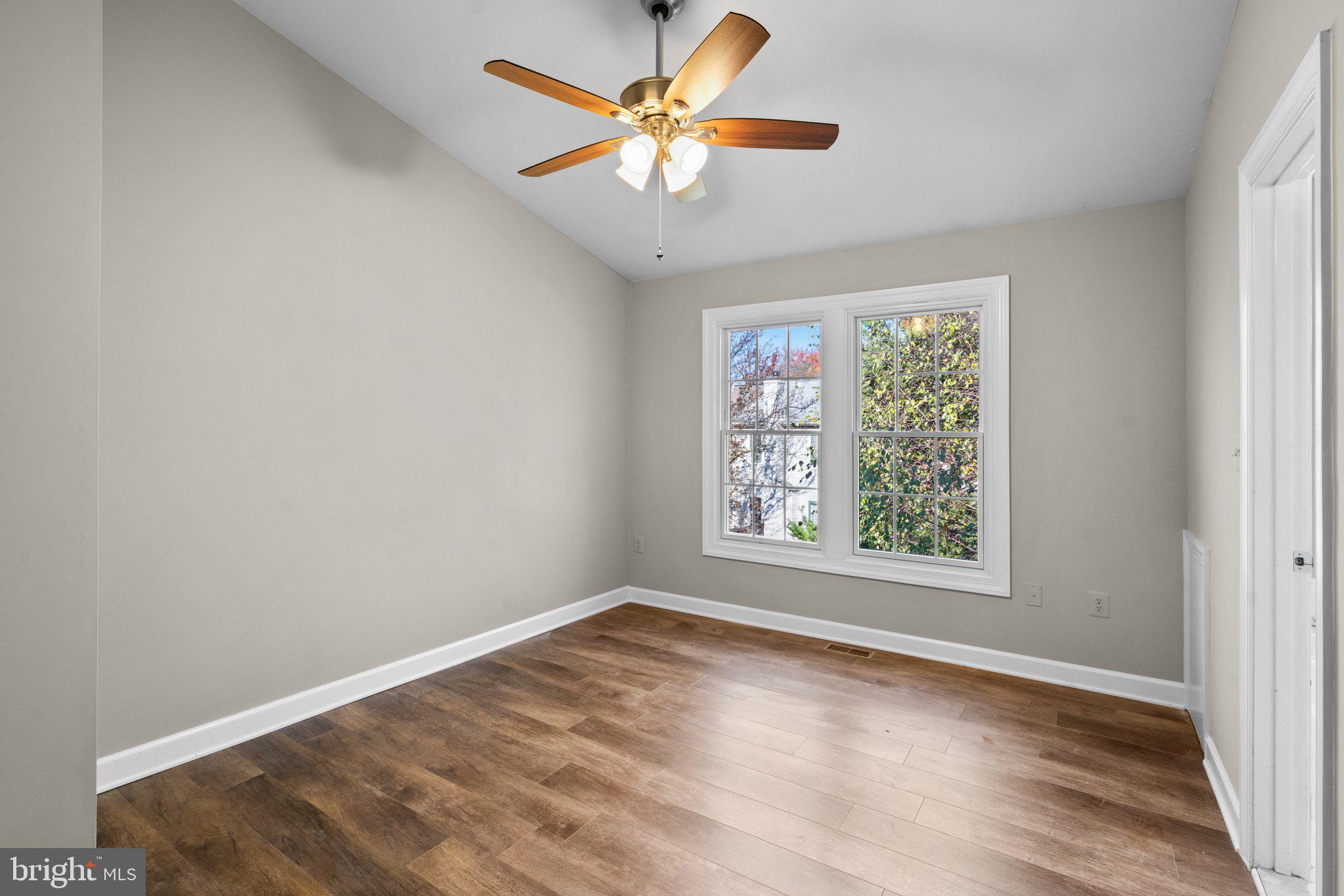 GREENS AT SMITH - Residential