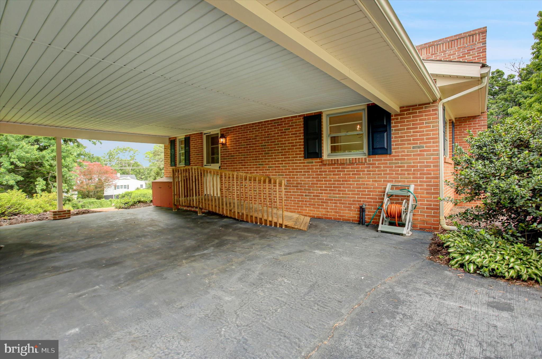 HOLLAR HEIGHTS - Residential