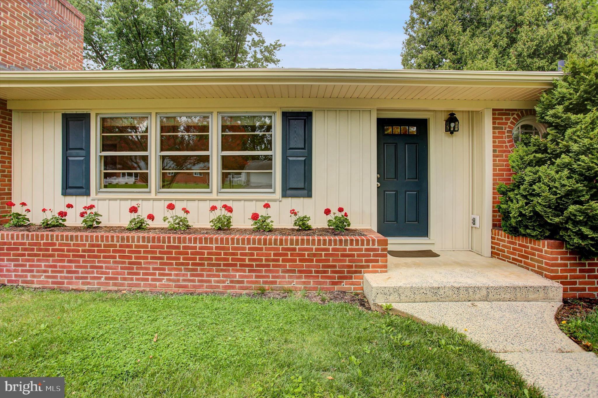 HOLLAR HEIGHTS - Residential