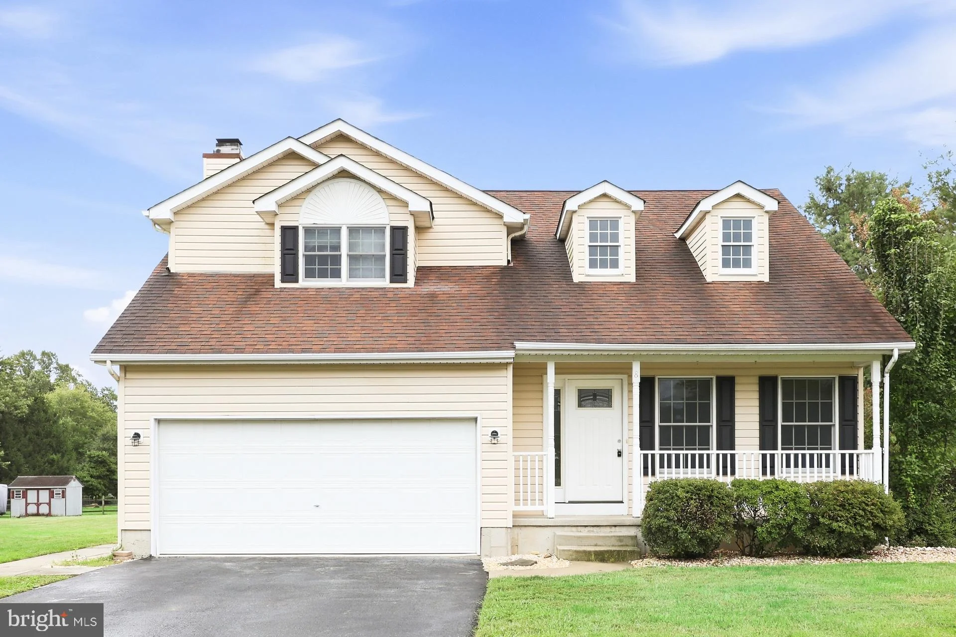 8 Mariners Court
