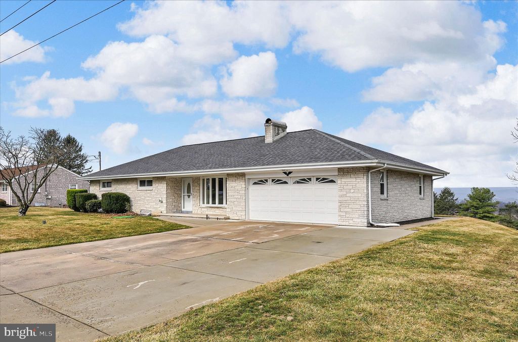 Photo of 263 Eisenhower Road, PALMYRA, PA 17078 (MLS # PALN2024484)