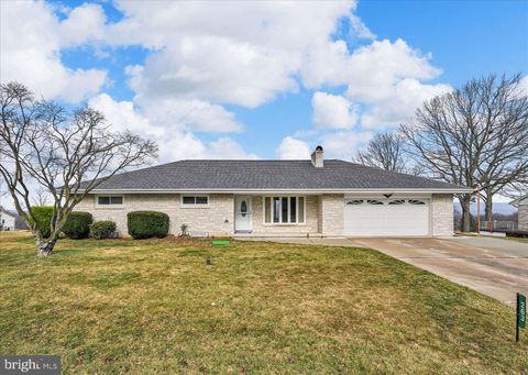 Homes For Sale - 263 Eisenhower Road<br/> PALMYRA, PA 17078