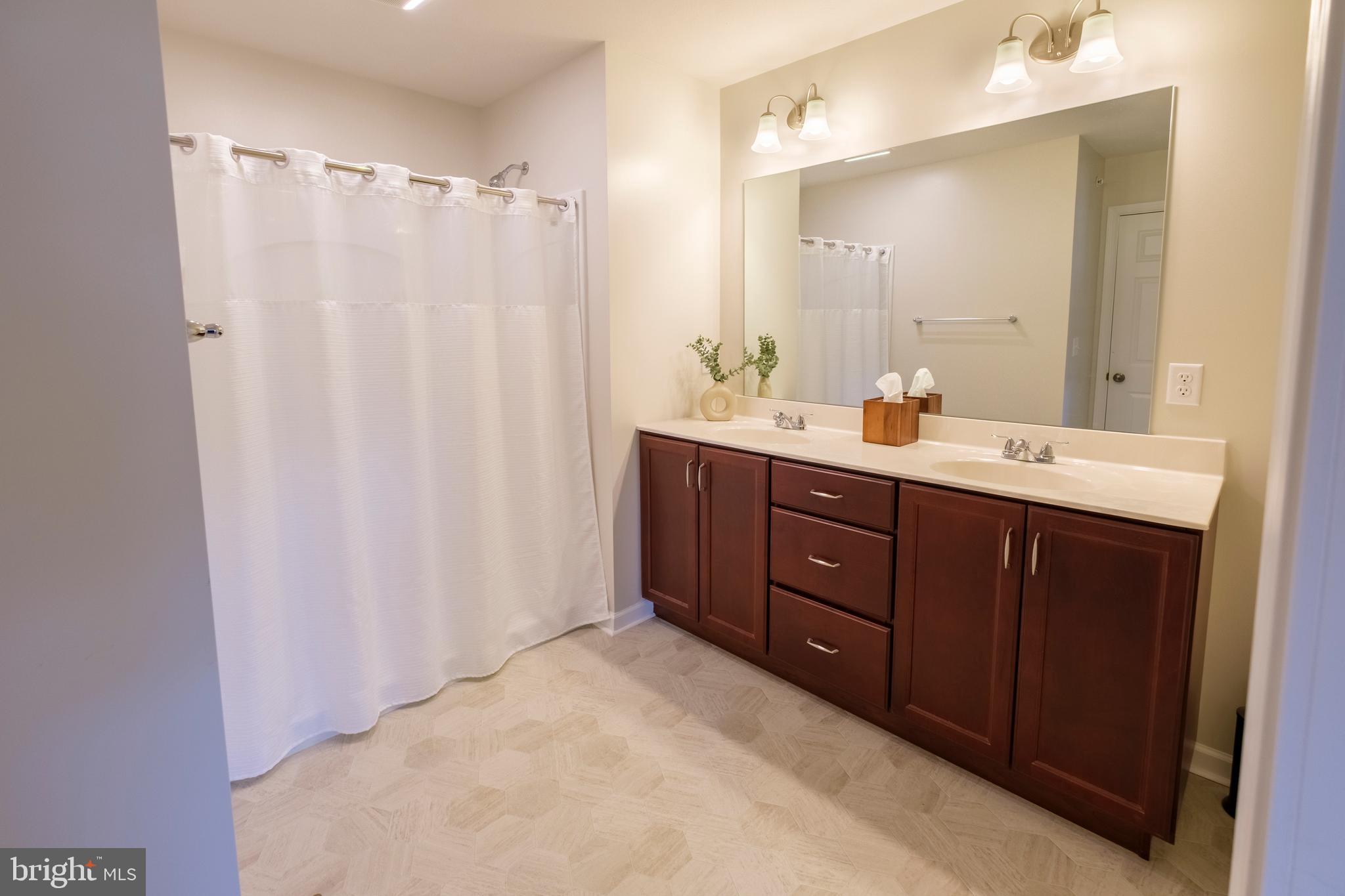 STEEPLECHASE - Residential