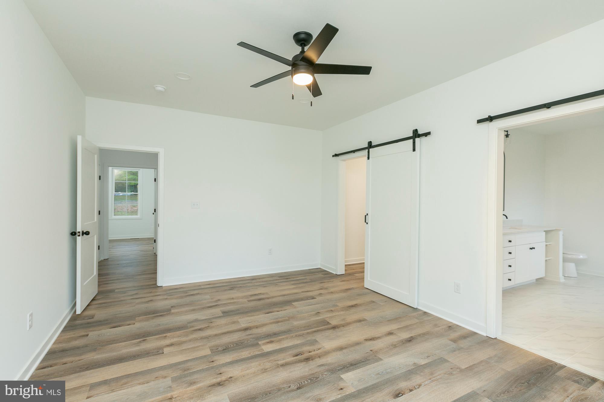 FOXWOOD KNOLLS - Residential