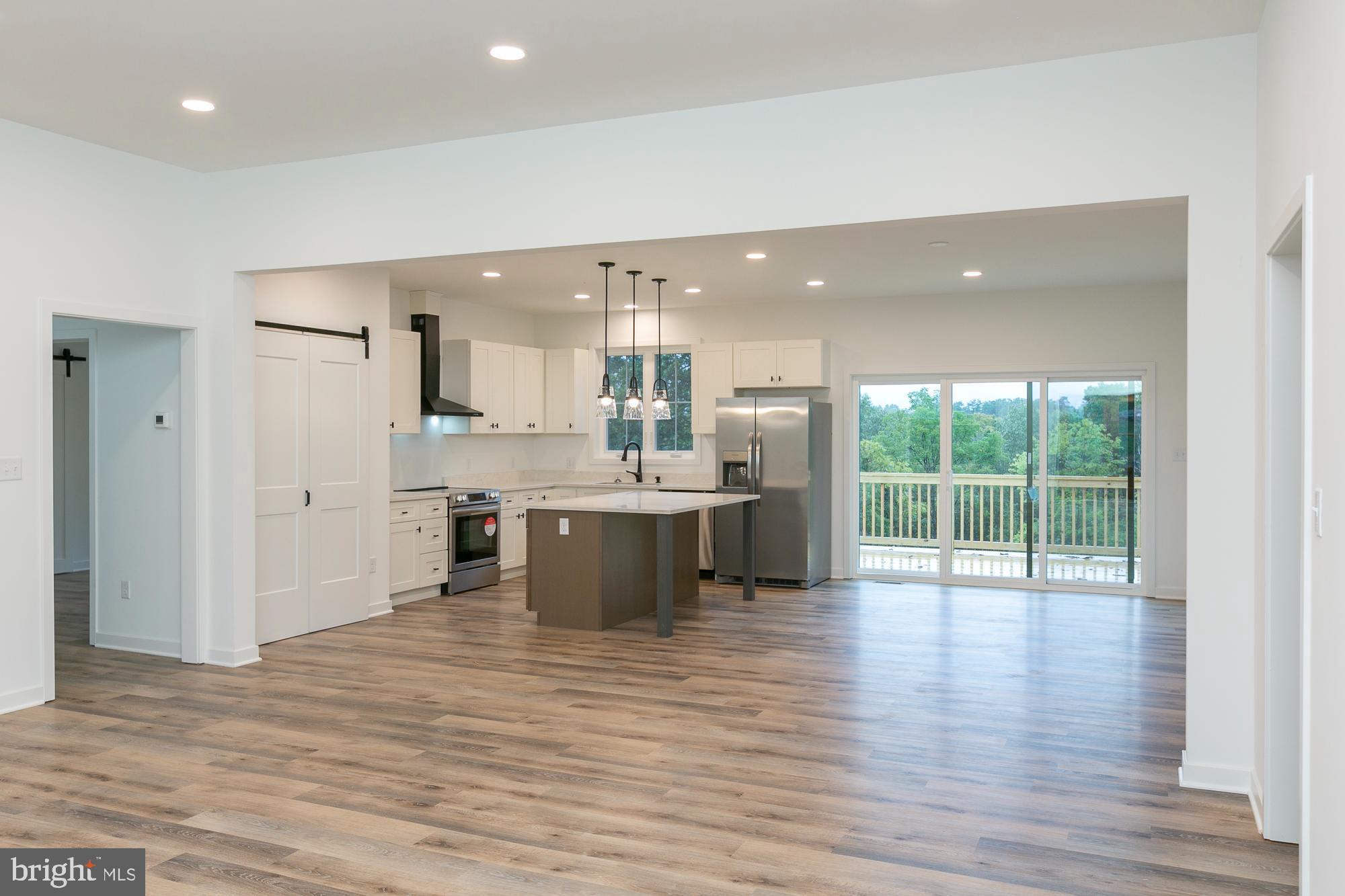 FOXWOOD KNOLLS - Residential