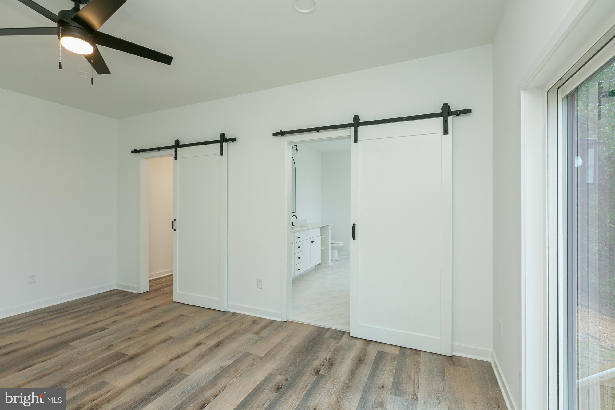 FOXWOOD KNOLLS - Residential