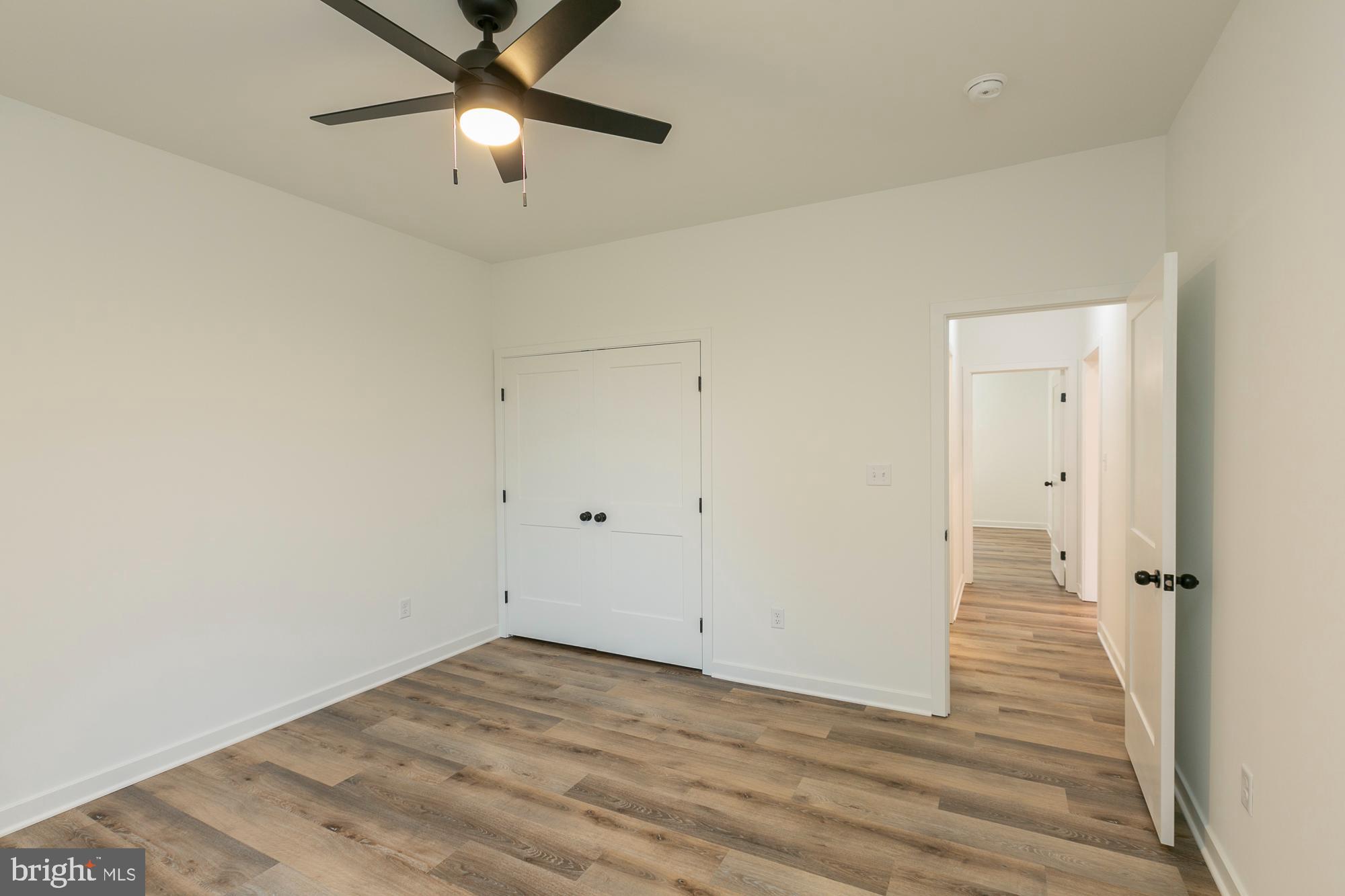 FOXWOOD KNOLLS - Residential