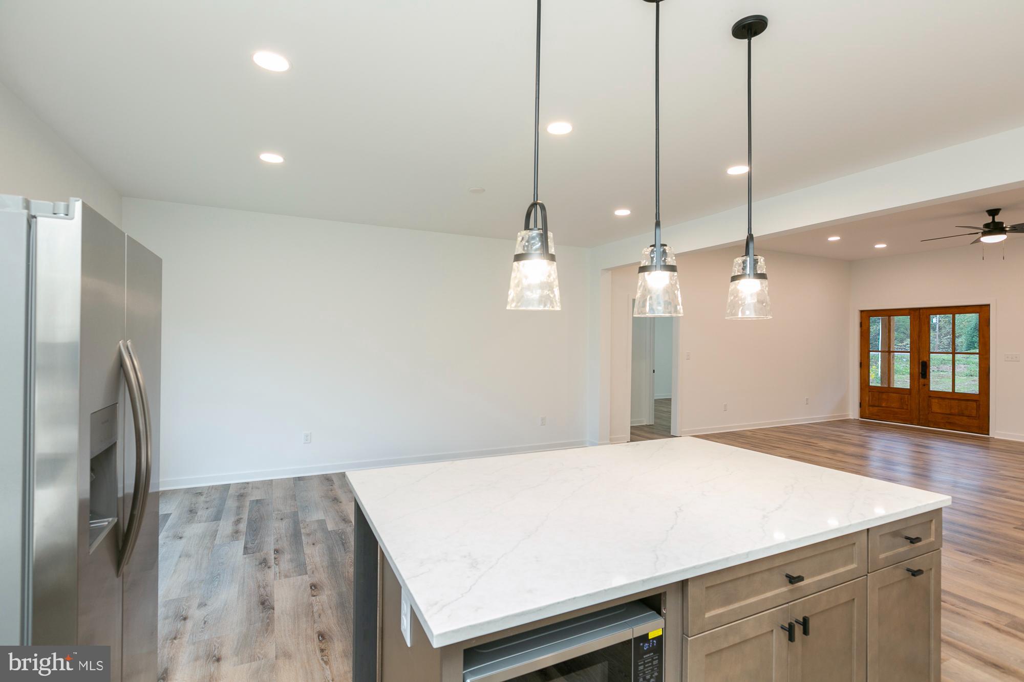 FOXWOOD KNOLLS - Residential