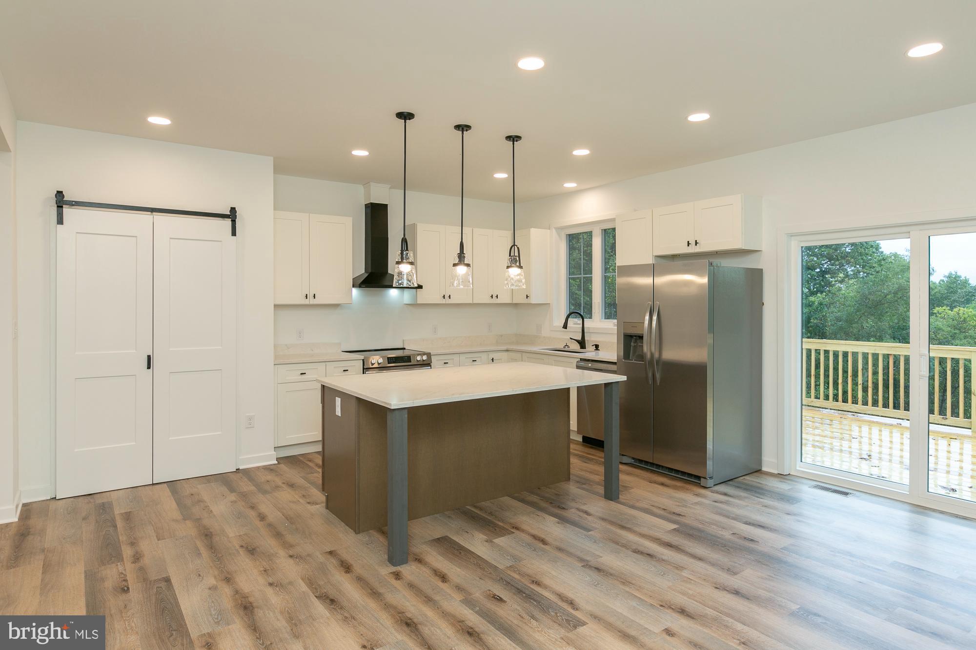 FOXWOOD KNOLLS - Residential