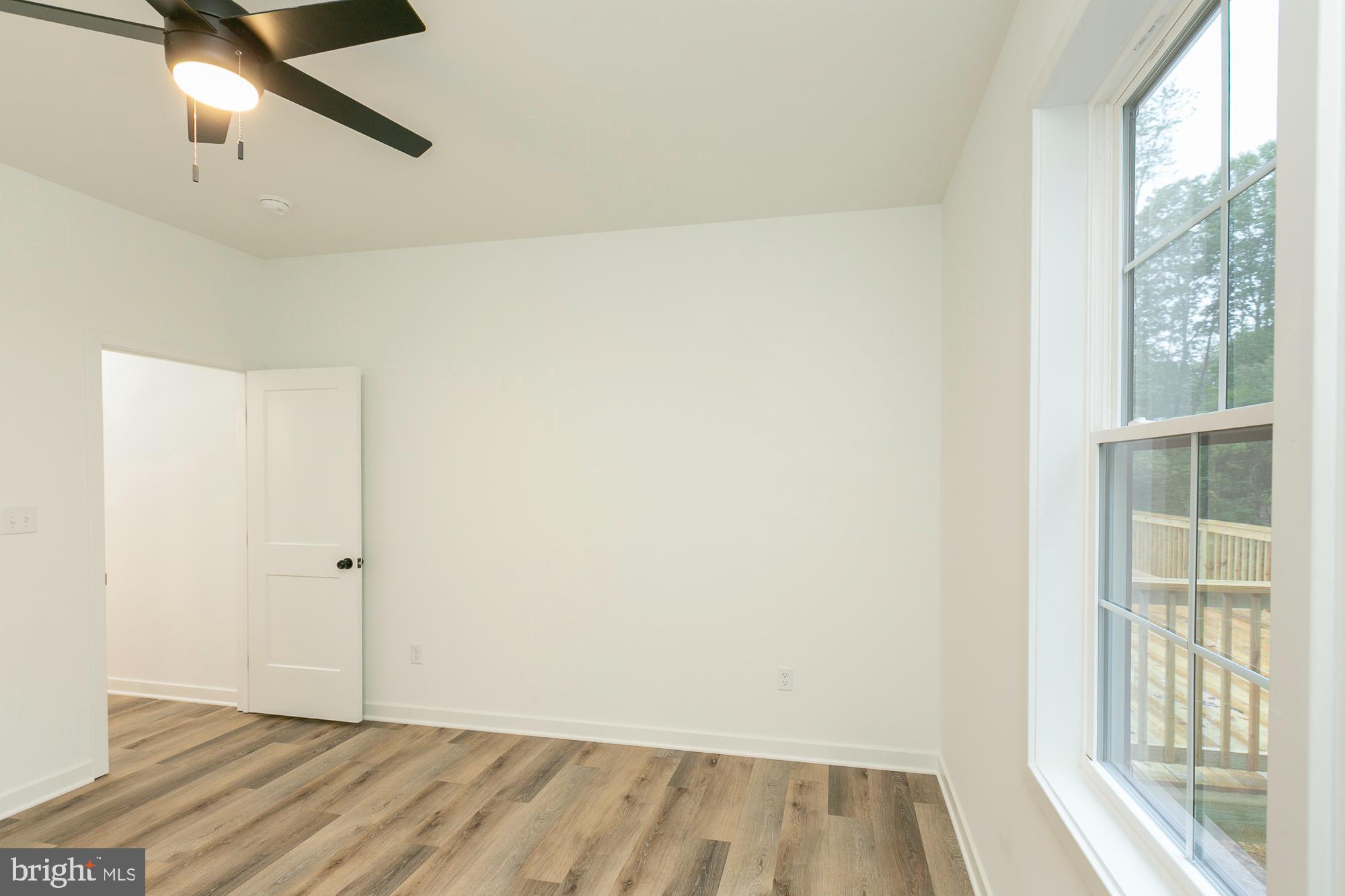 FOXWOOD KNOLLS - Residential