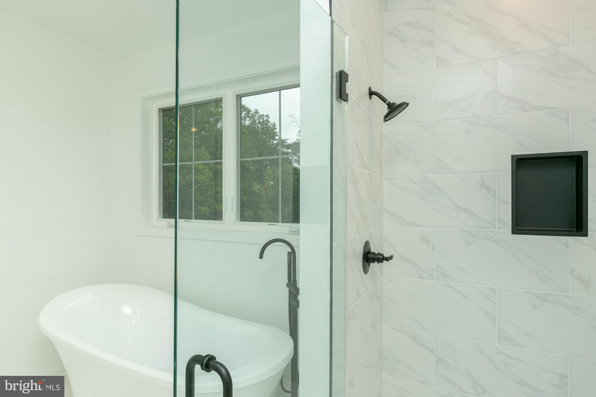 FOXWOOD KNOLLS - Residential