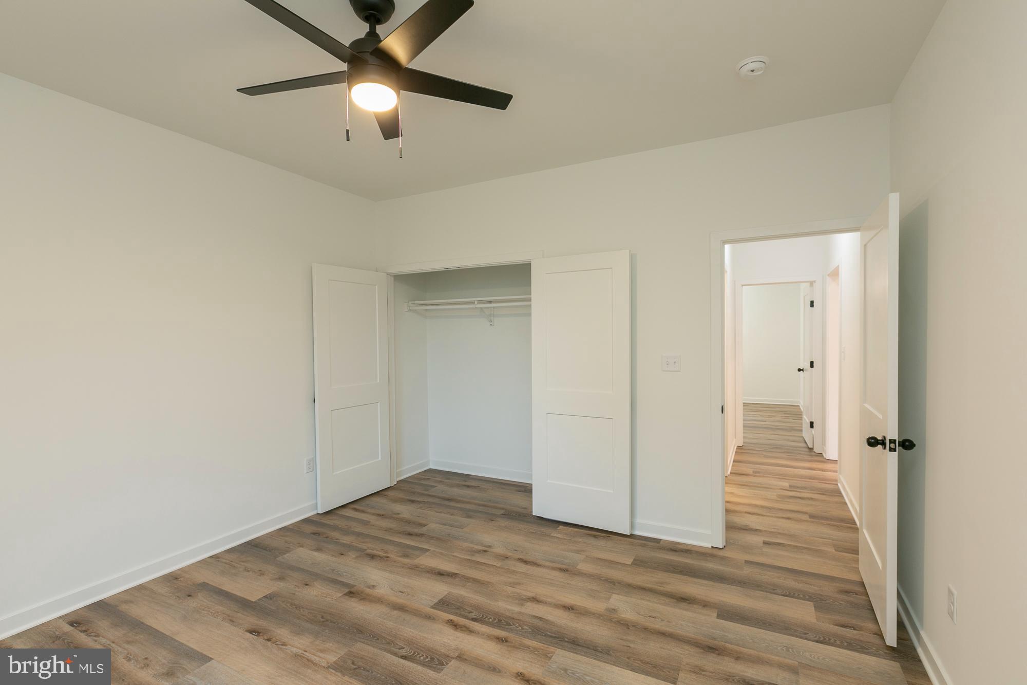 FOXWOOD KNOLLS - Residential