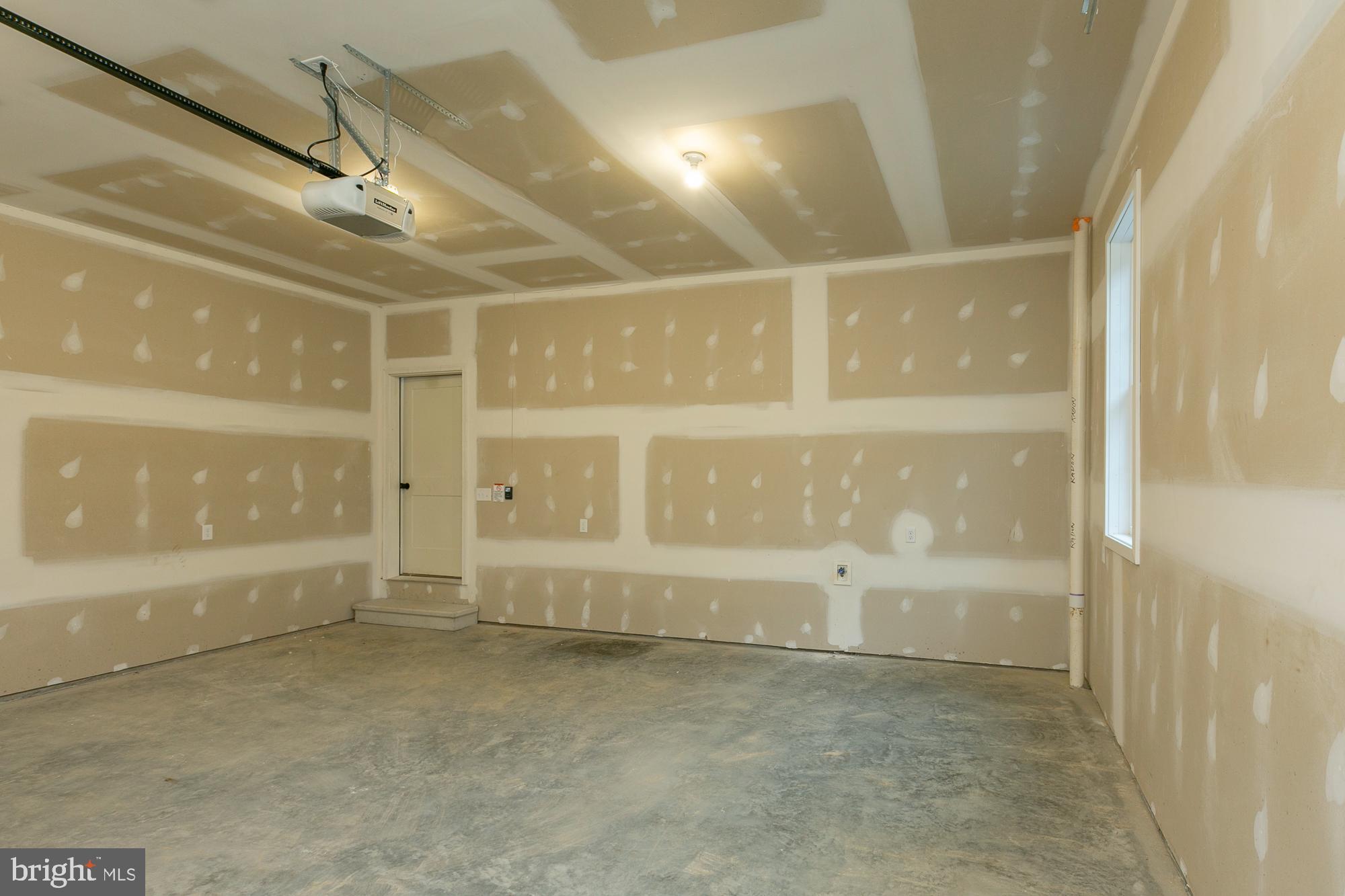 FOXWOOD KNOLLS - Residential