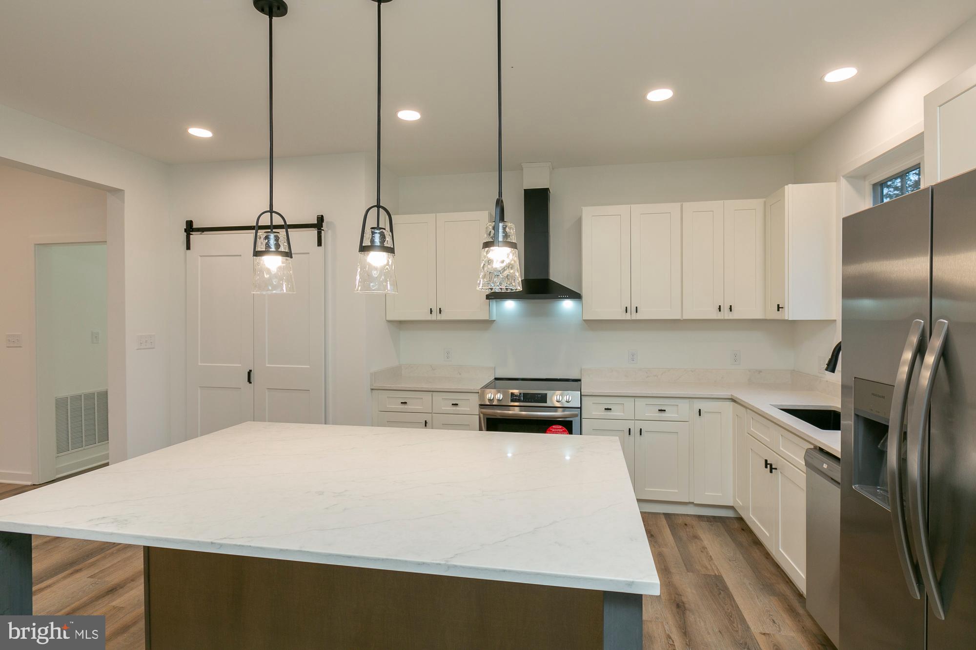 FOXWOOD KNOLLS - Residential