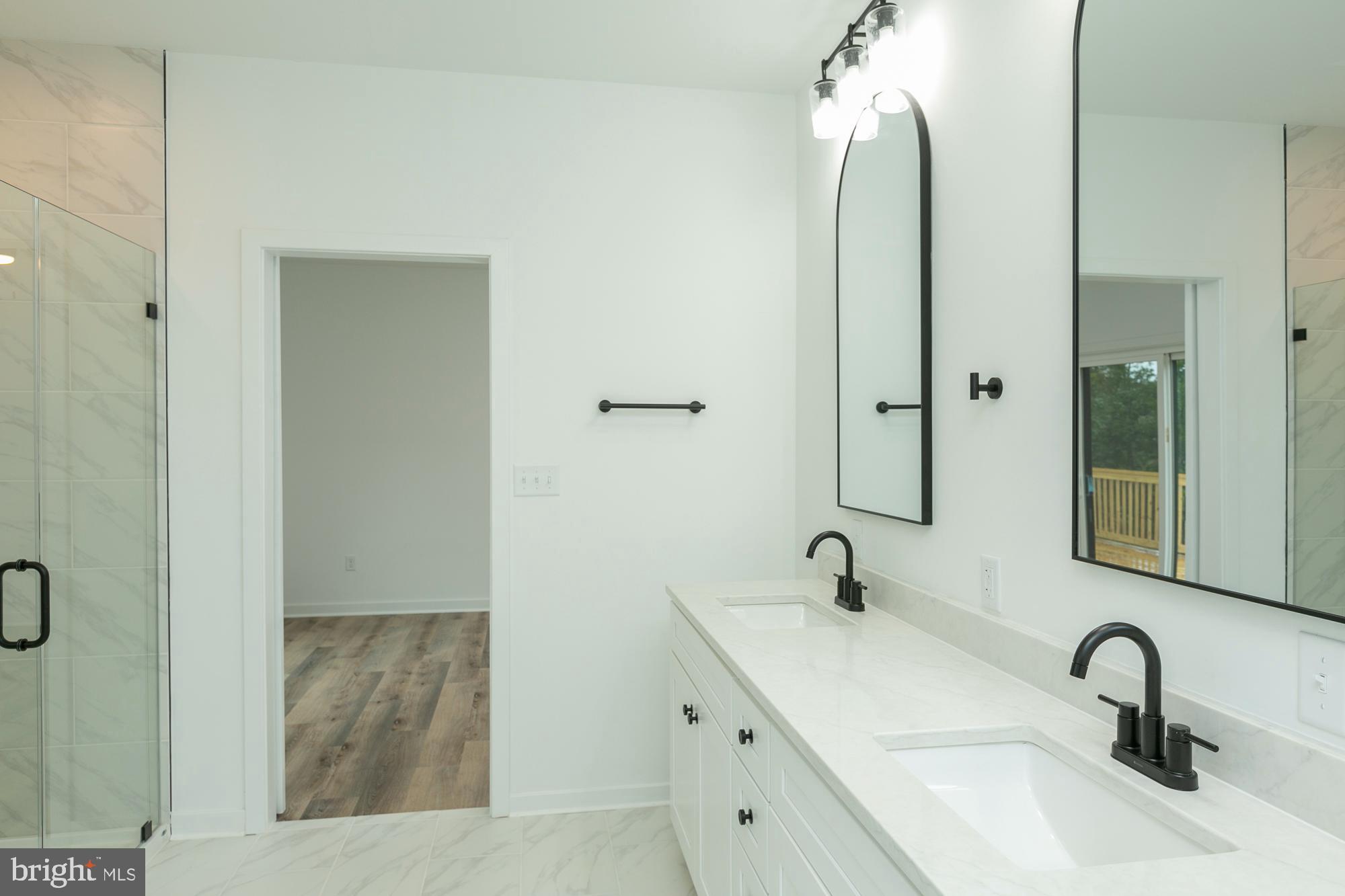 FOXWOOD KNOLLS - Residential