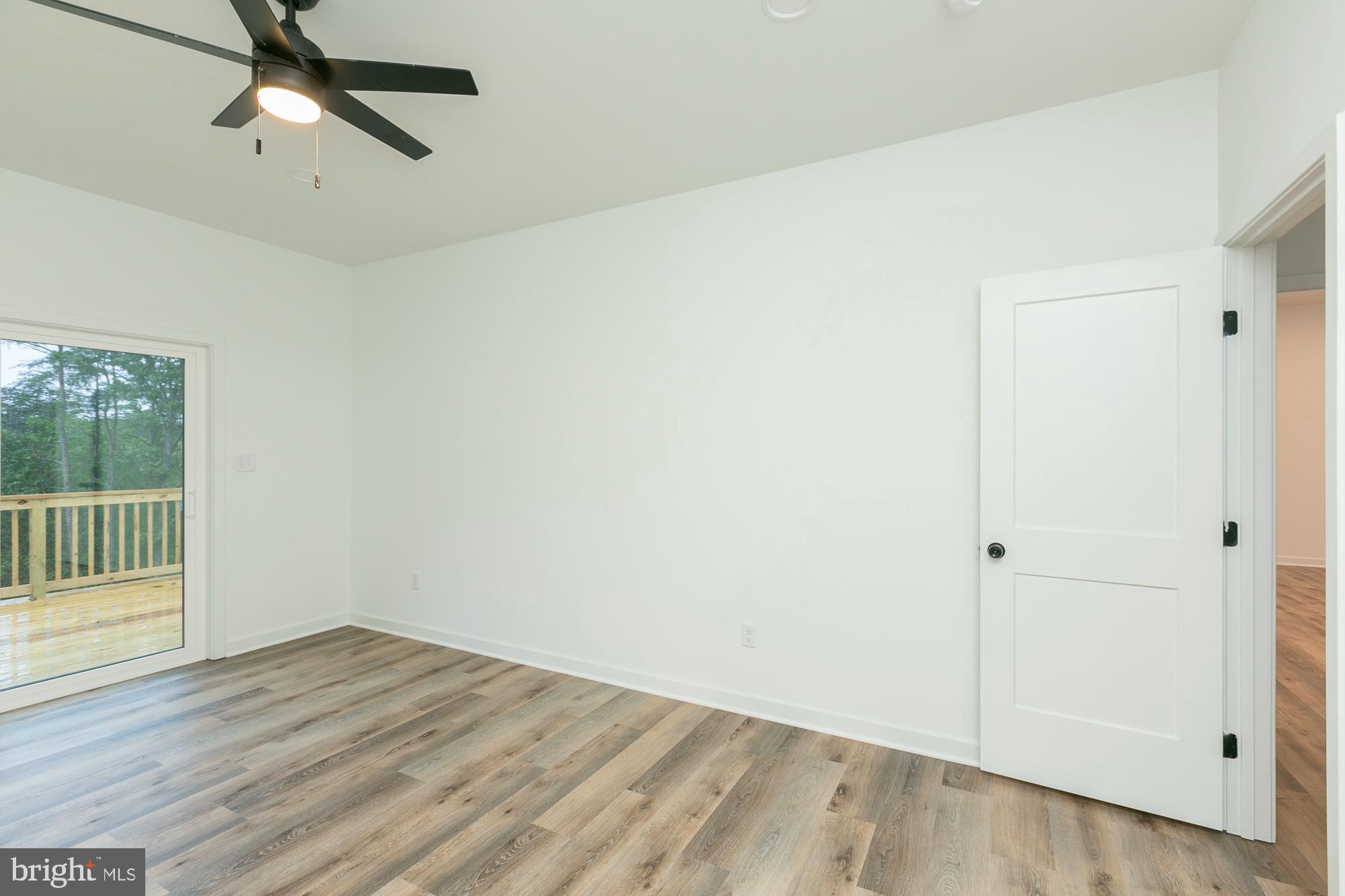 FOXWOOD KNOLLS - Residential