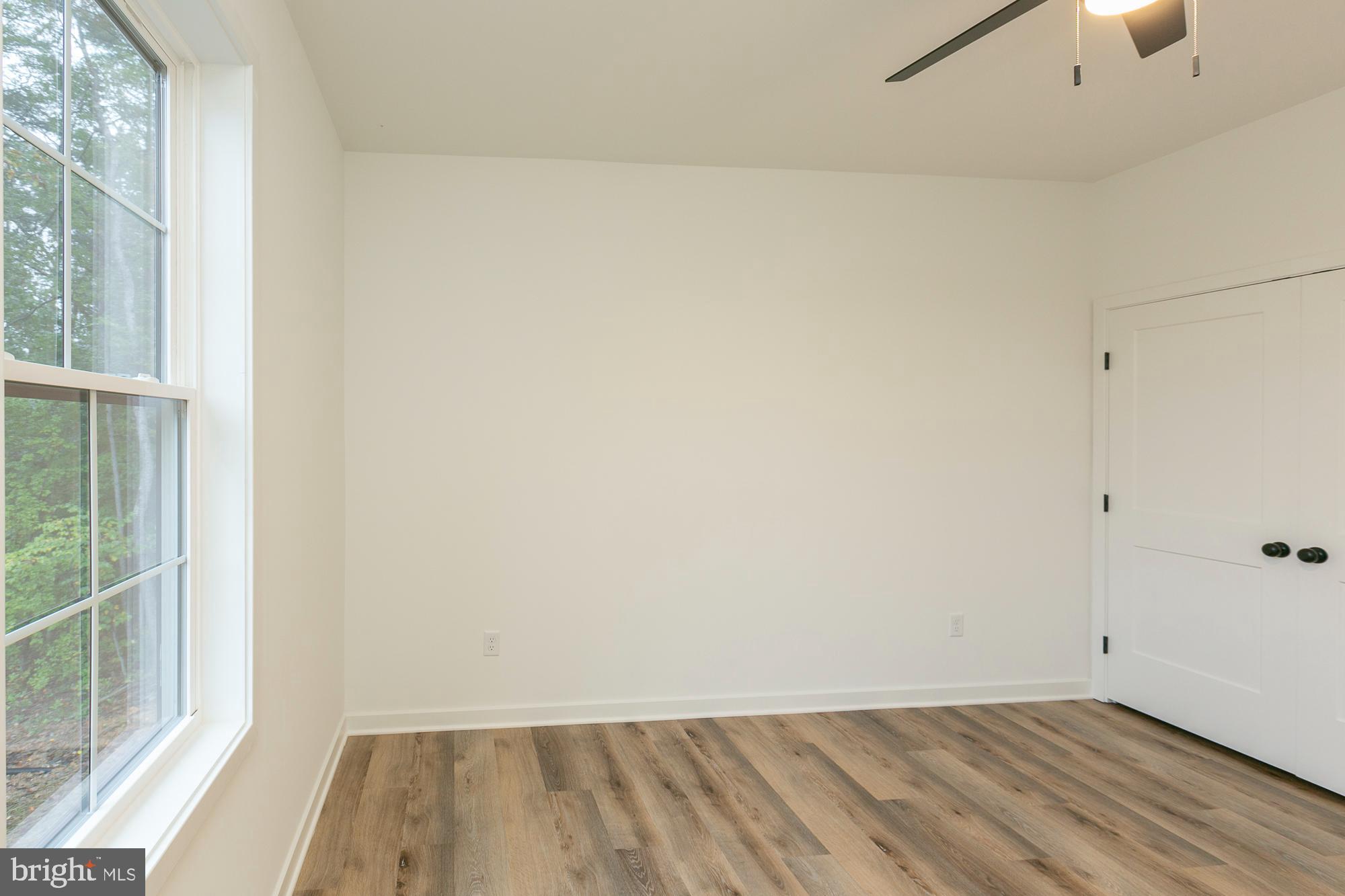 FOXWOOD KNOLLS - Residential