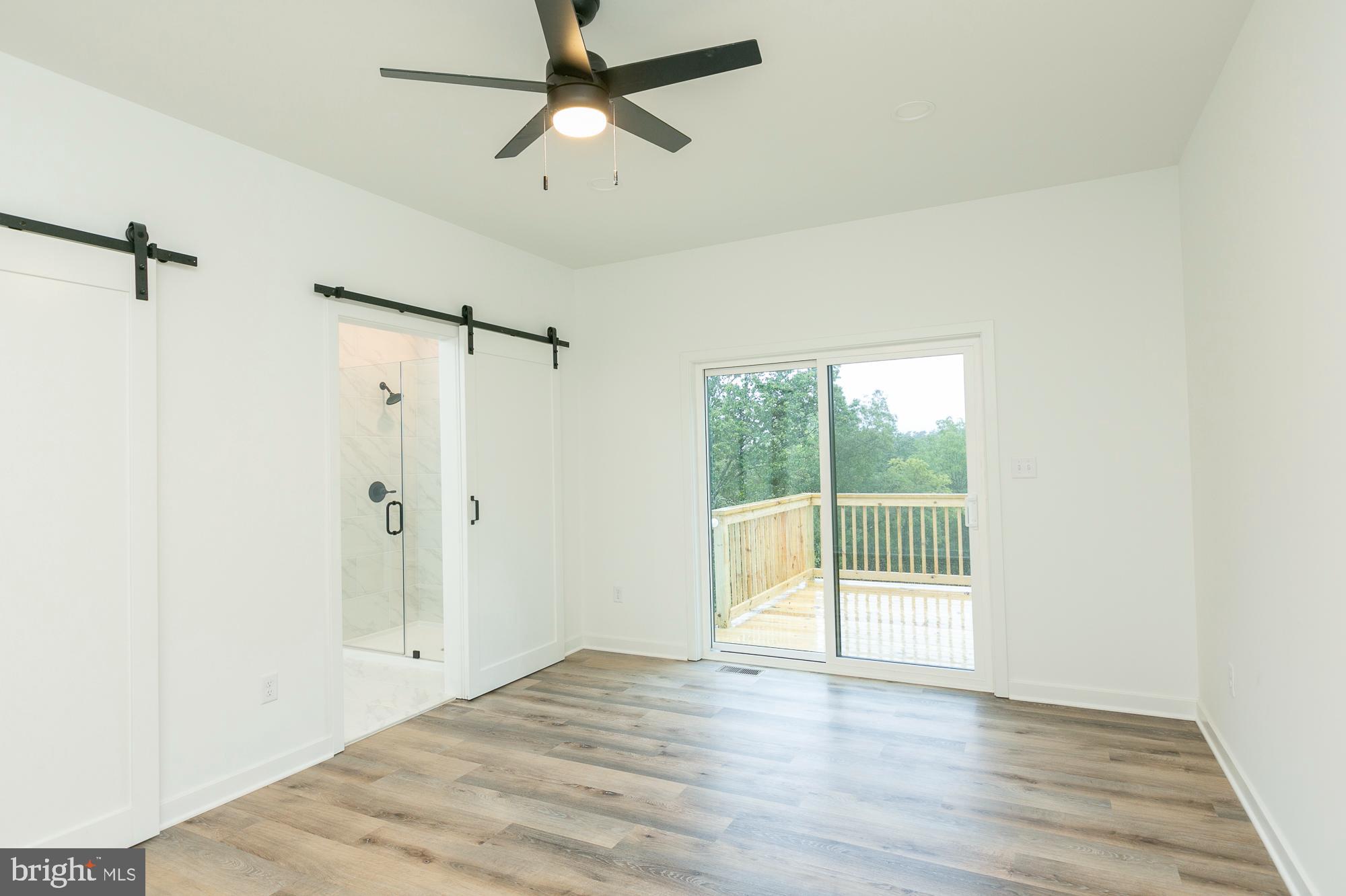 FOXWOOD KNOLLS - Residential