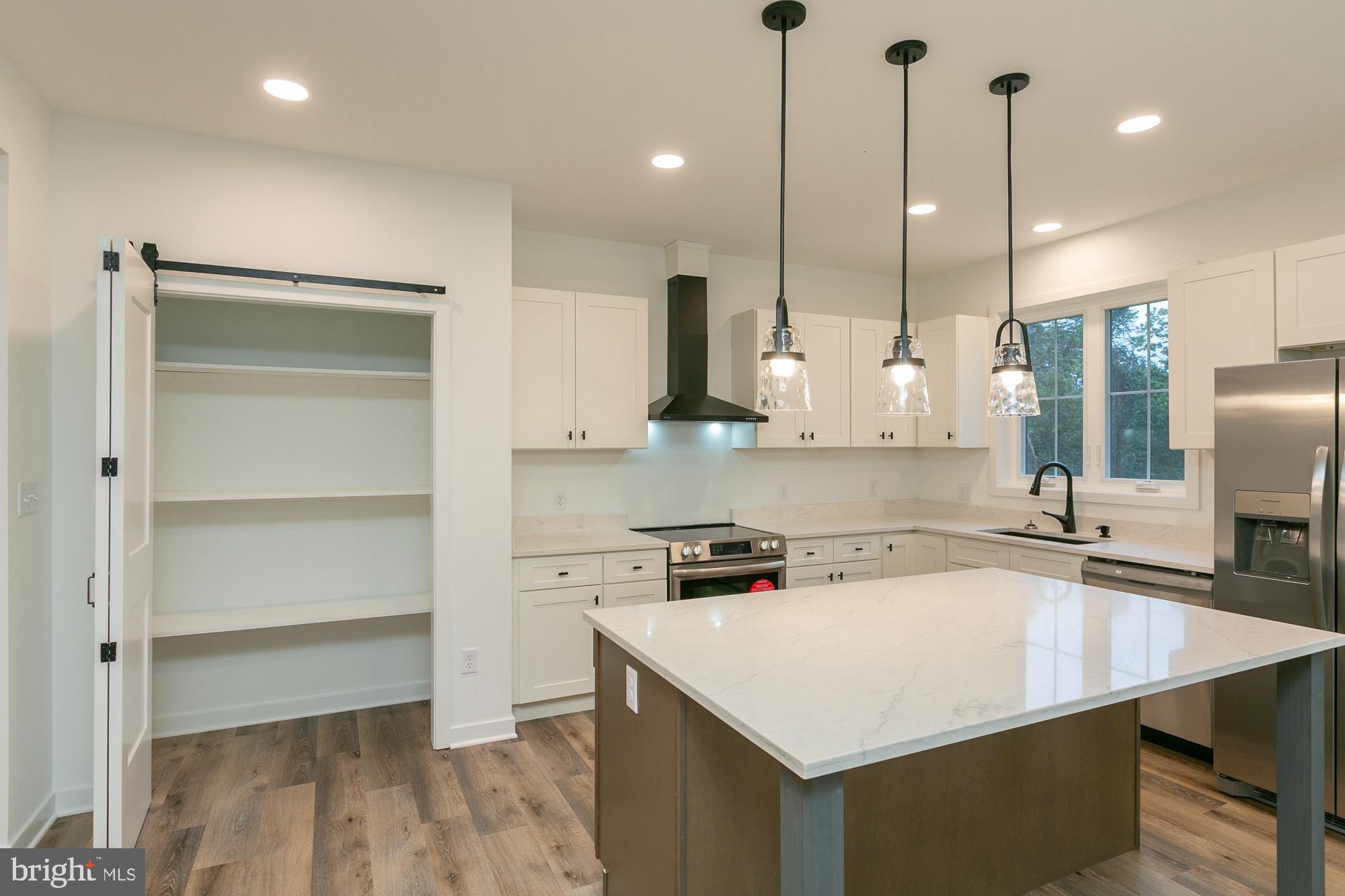 FOXWOOD KNOLLS - Residential