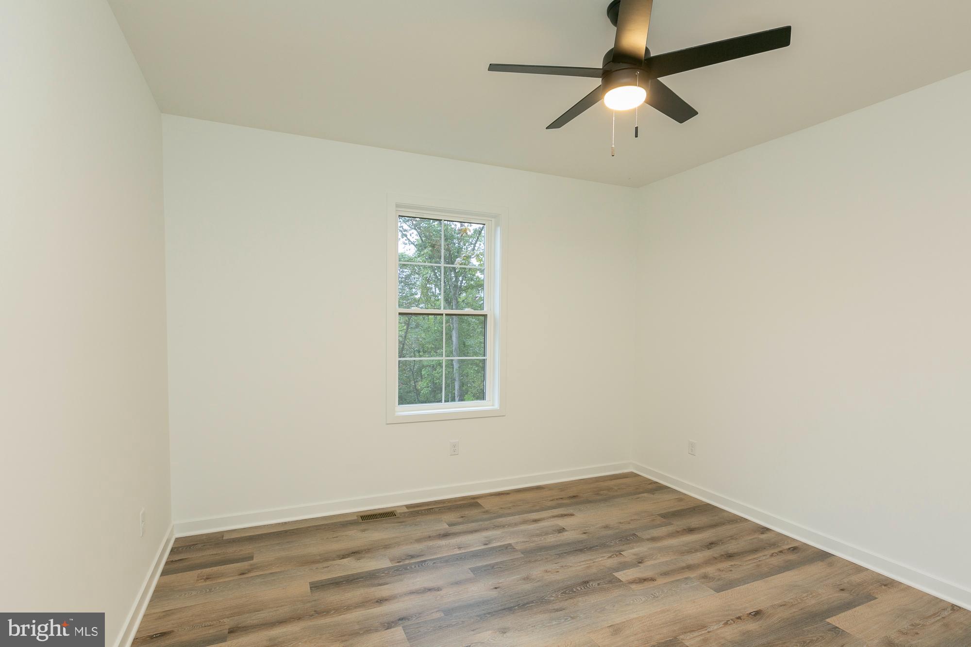 FOXWOOD KNOLLS - Residential