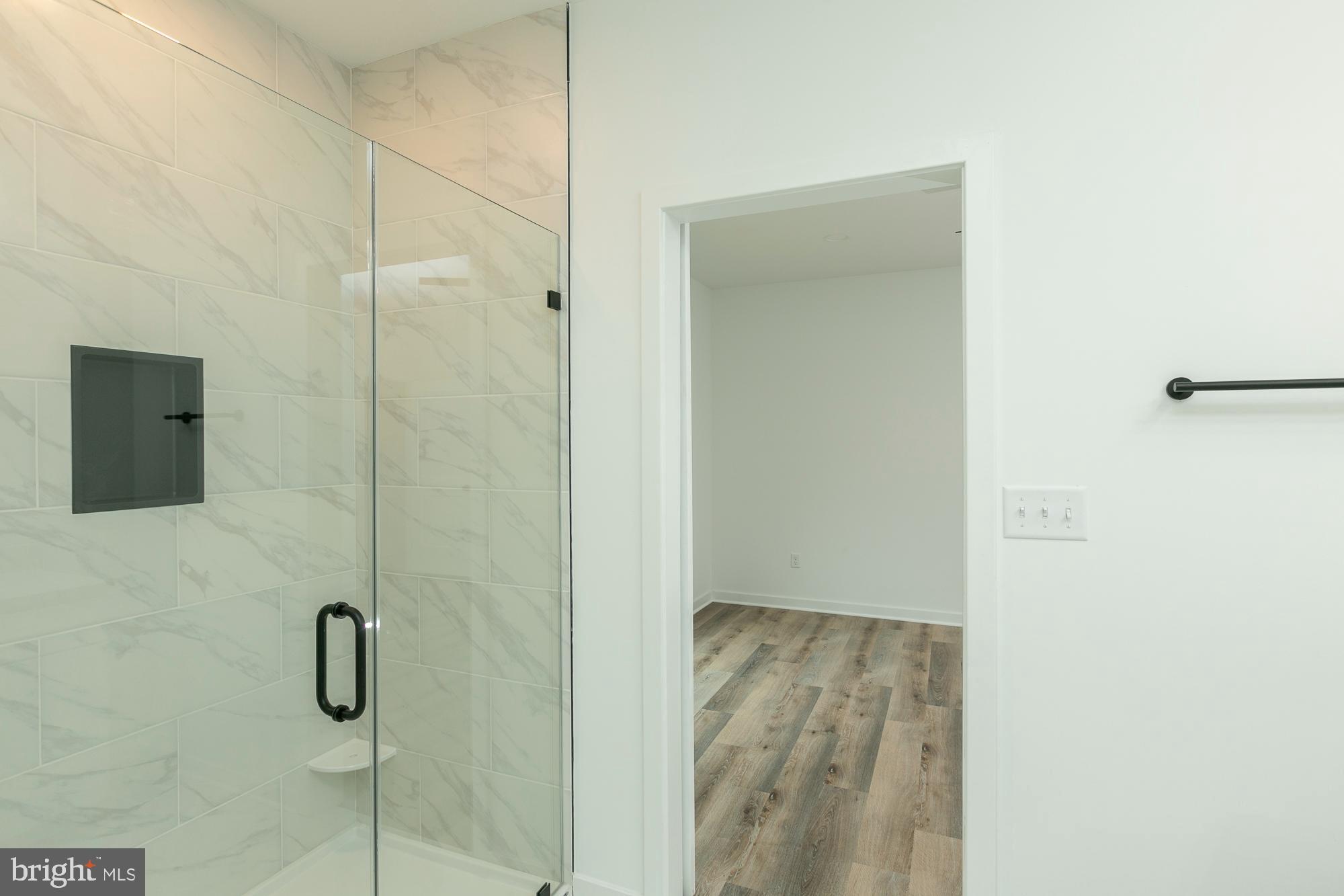 FOXWOOD KNOLLS - Residential