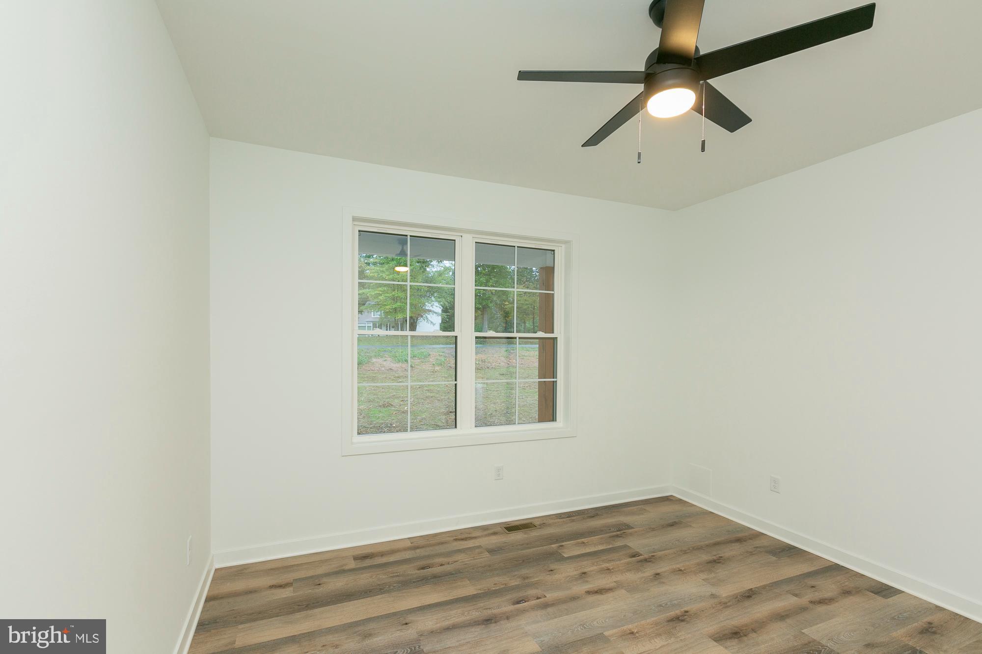 FOXWOOD KNOLLS - Residential