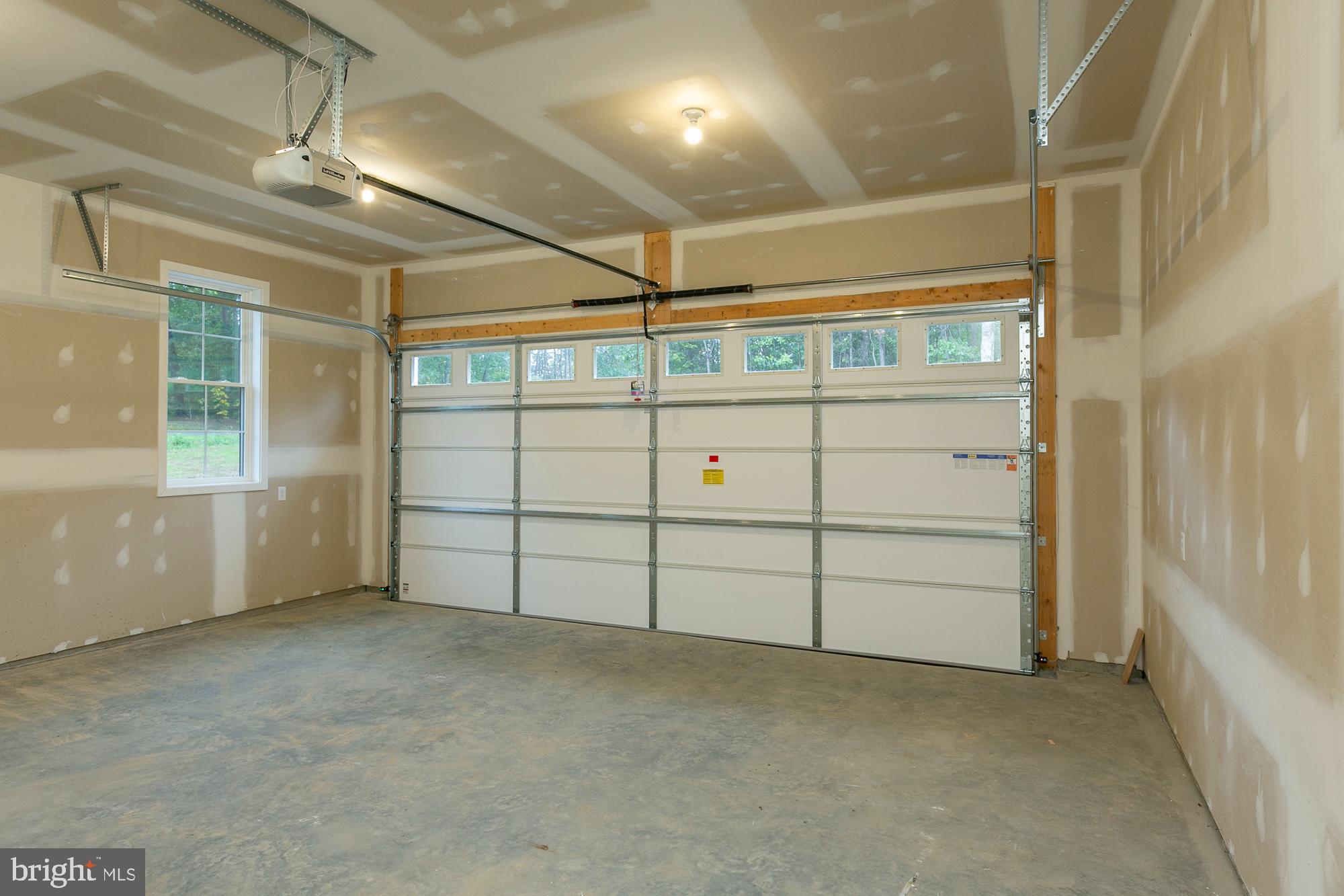 FOXWOOD KNOLLS - Residential