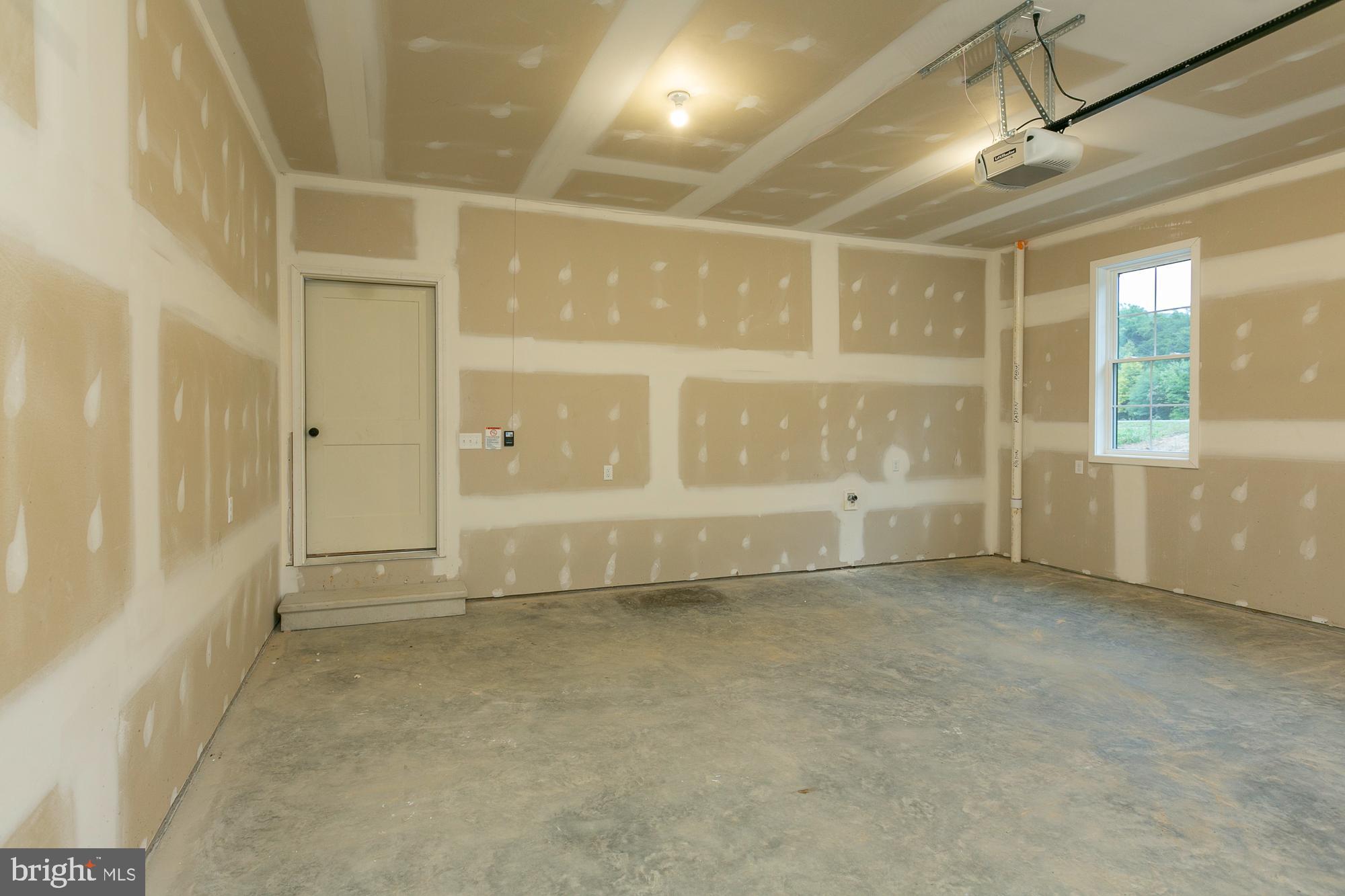 FOXWOOD KNOLLS - Residential