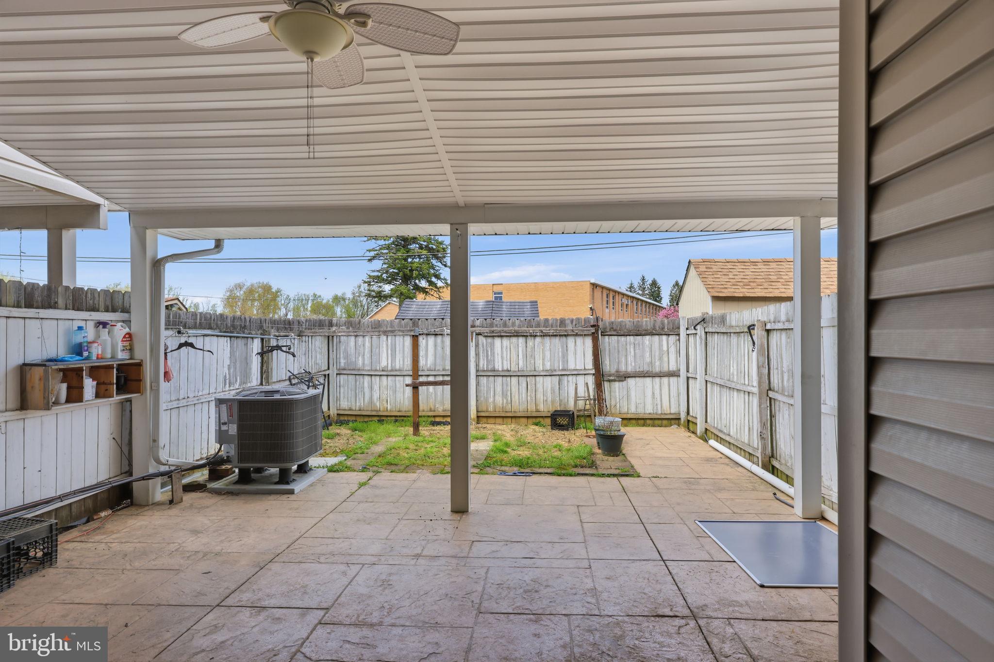 HIDDEN VALLEY - Residential