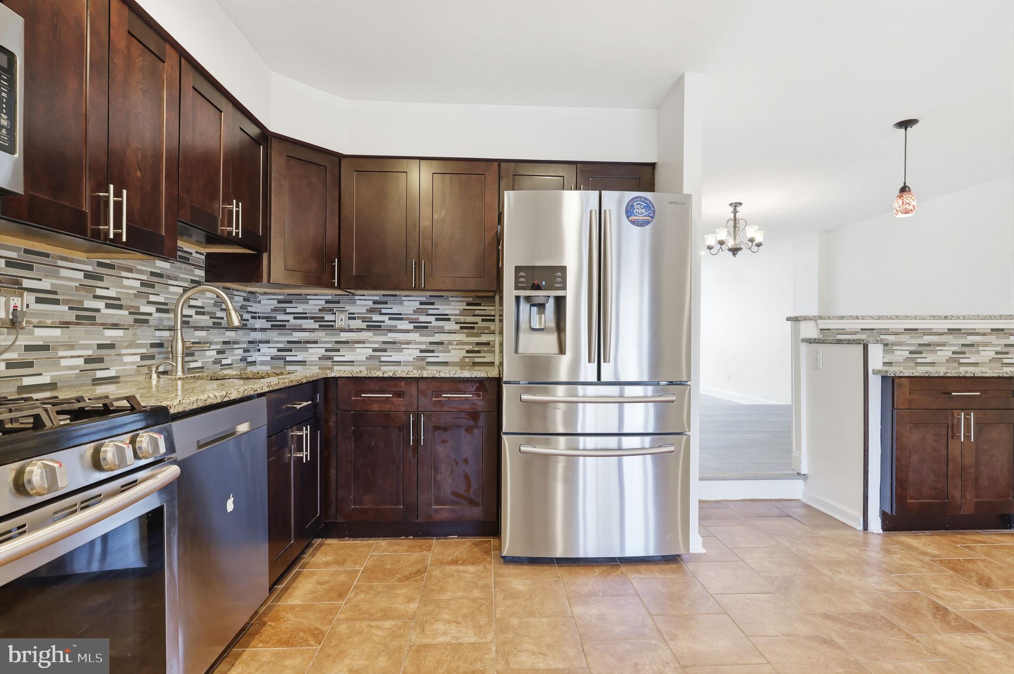 HIDDEN VALLEY - Residential