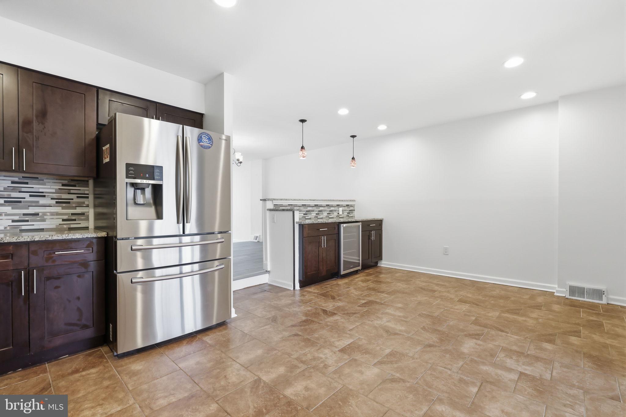 HIDDEN VALLEY - Residential