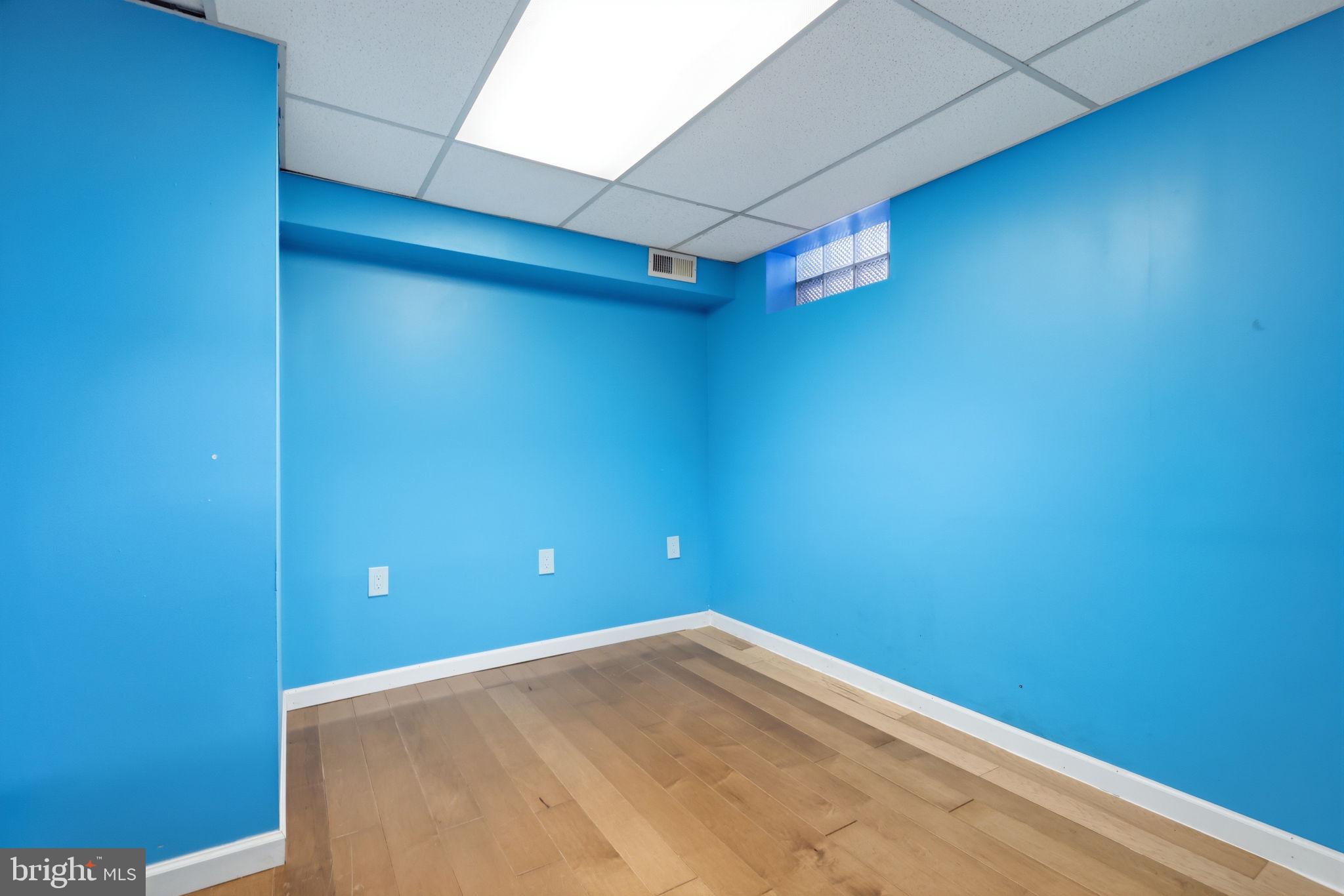 HIDDEN VALLEY - Residential