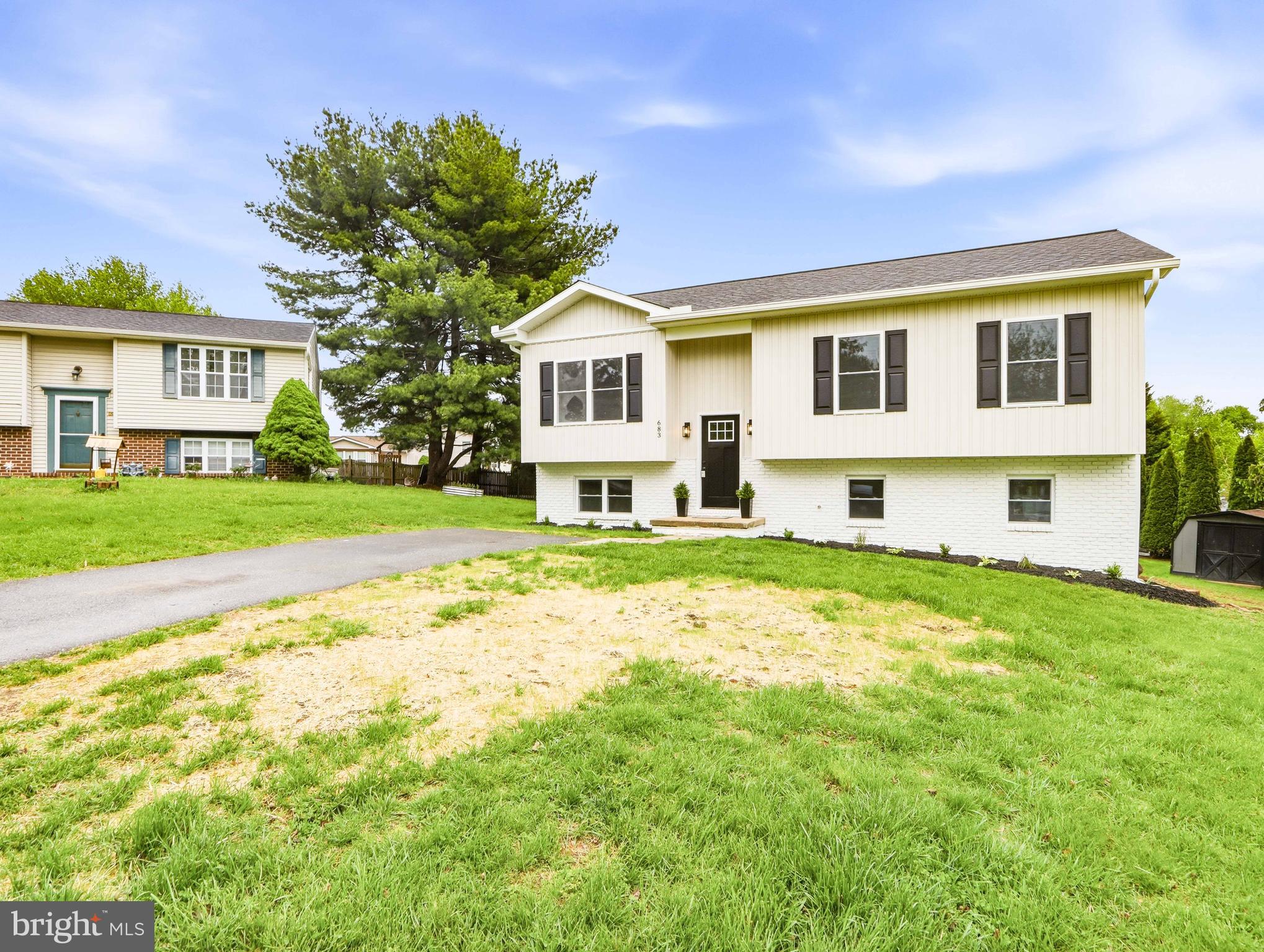 683 SUNFLOWER COURT