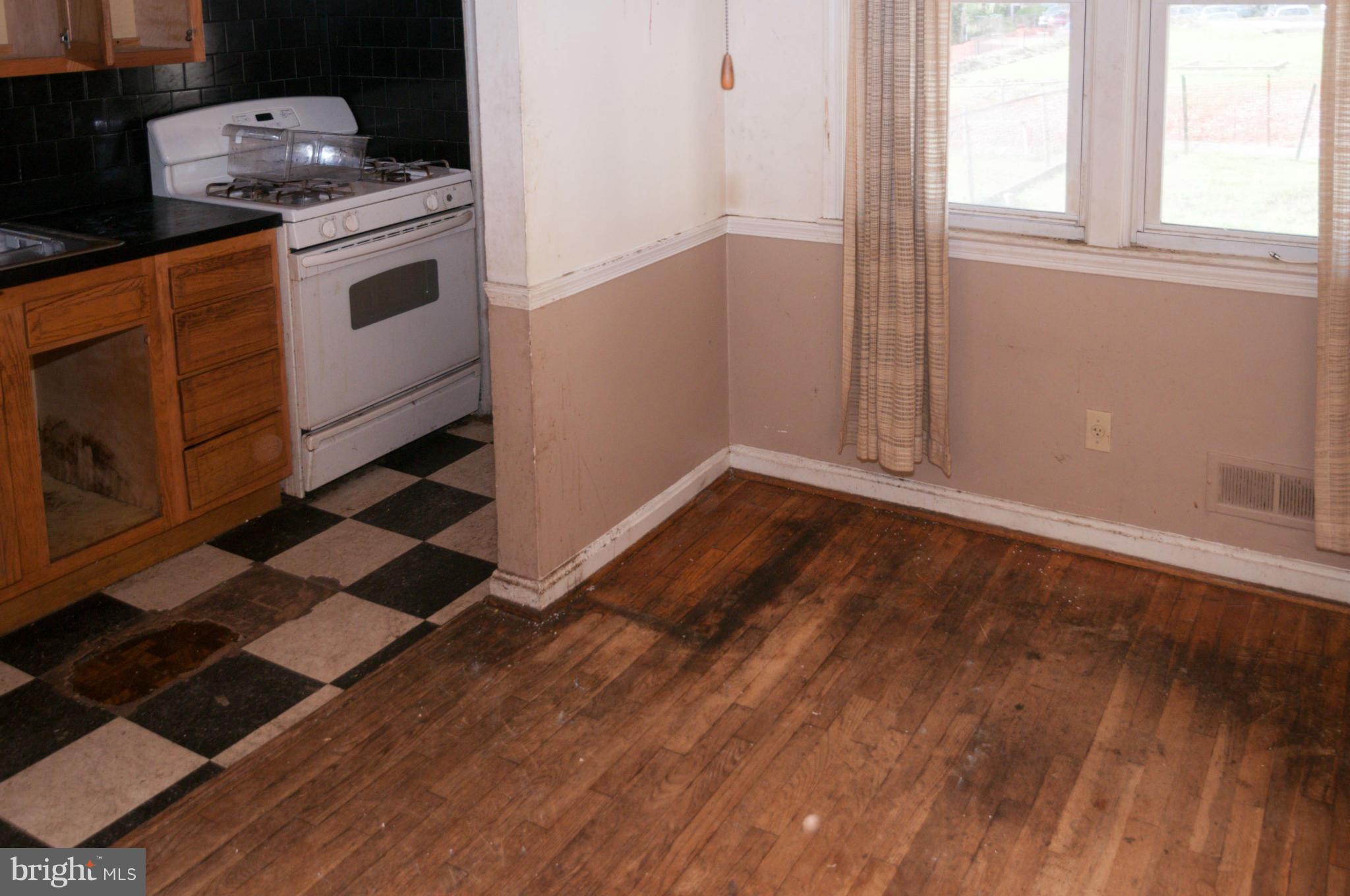 WYMAN PARK HAMPDEN - Residential