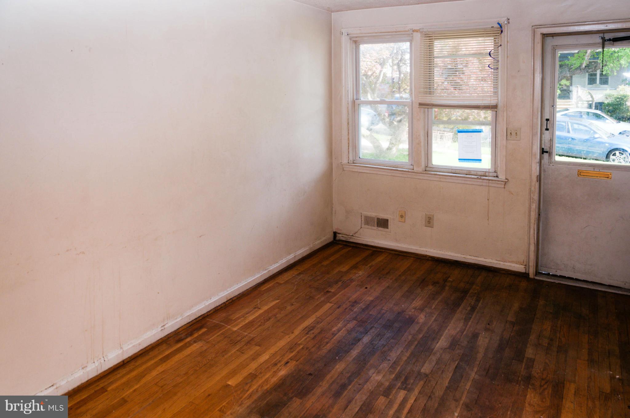 WYMAN PARK HAMPDEN - Residential