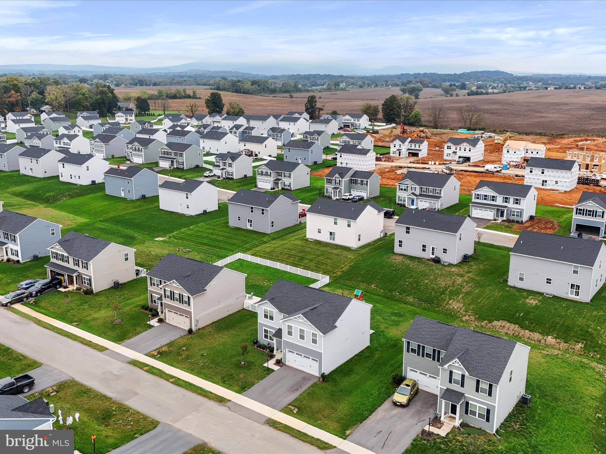 CARDINAL POINTE - Residential