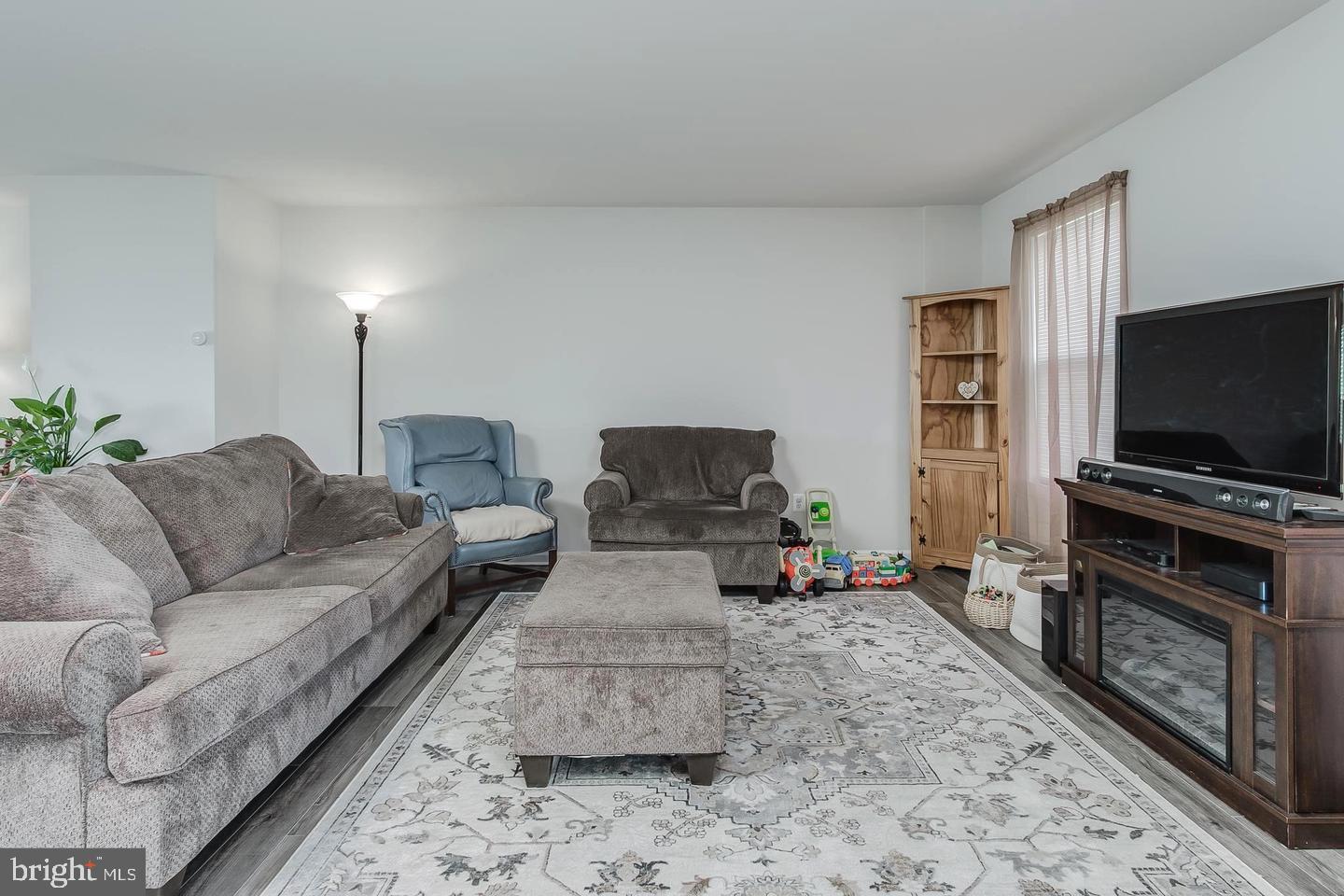 CARDINAL POINTE - Residential