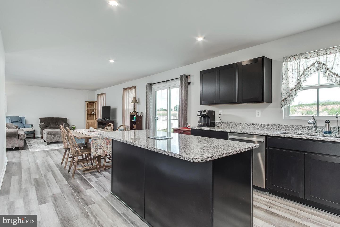 CARDINAL POINTE - Residential