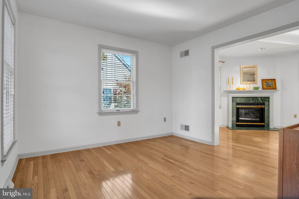 Photo of 70 Millstone Drive, BROWNSTOWN, PA 17508 (MLS # PALA2078810)