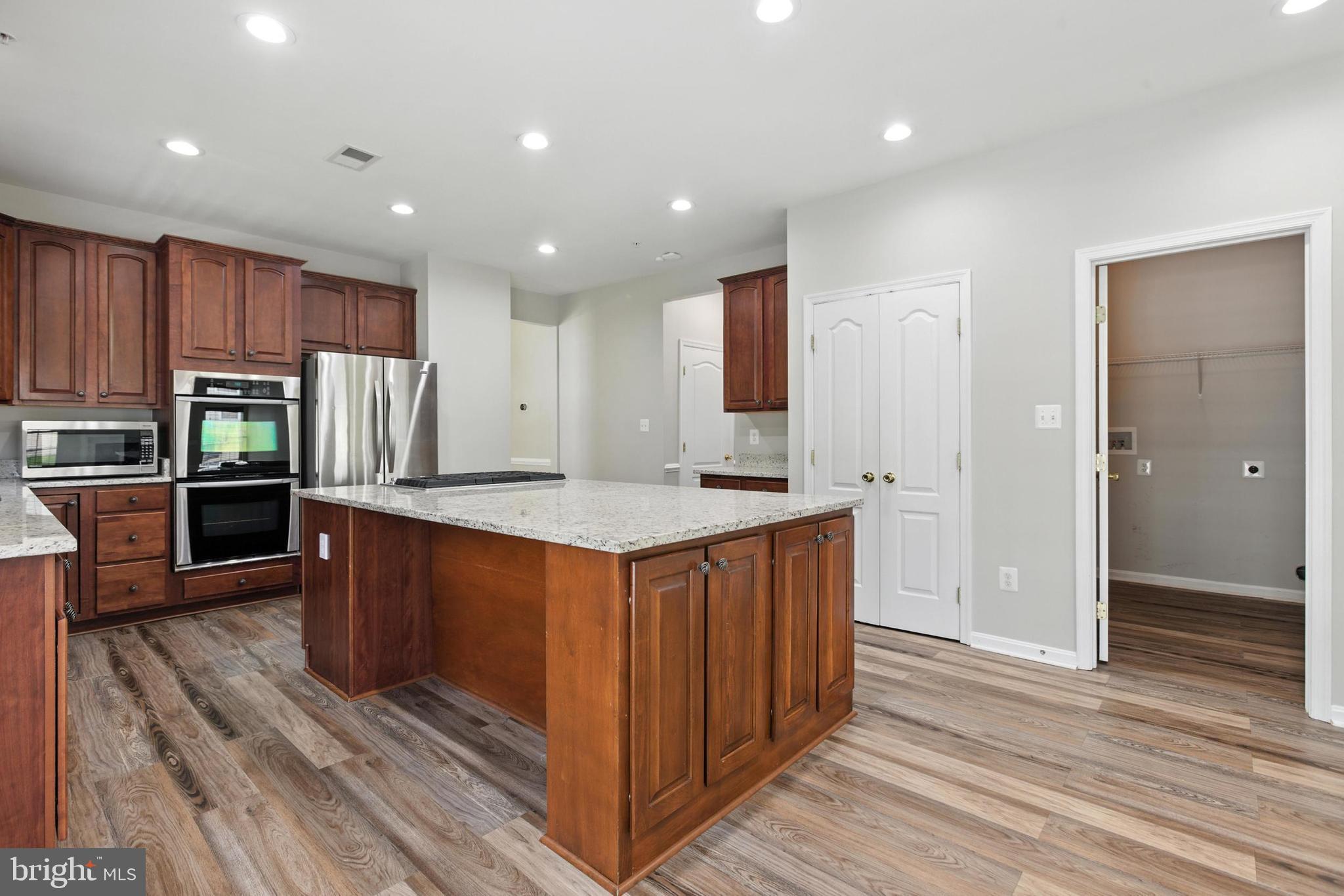 ROSE VALLEY-PLAT EIGHT> - Residential