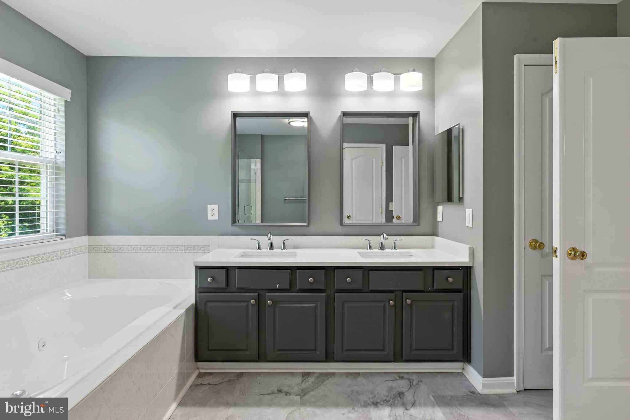 ROSE VALLEY-PLAT EIGHT> - Residential