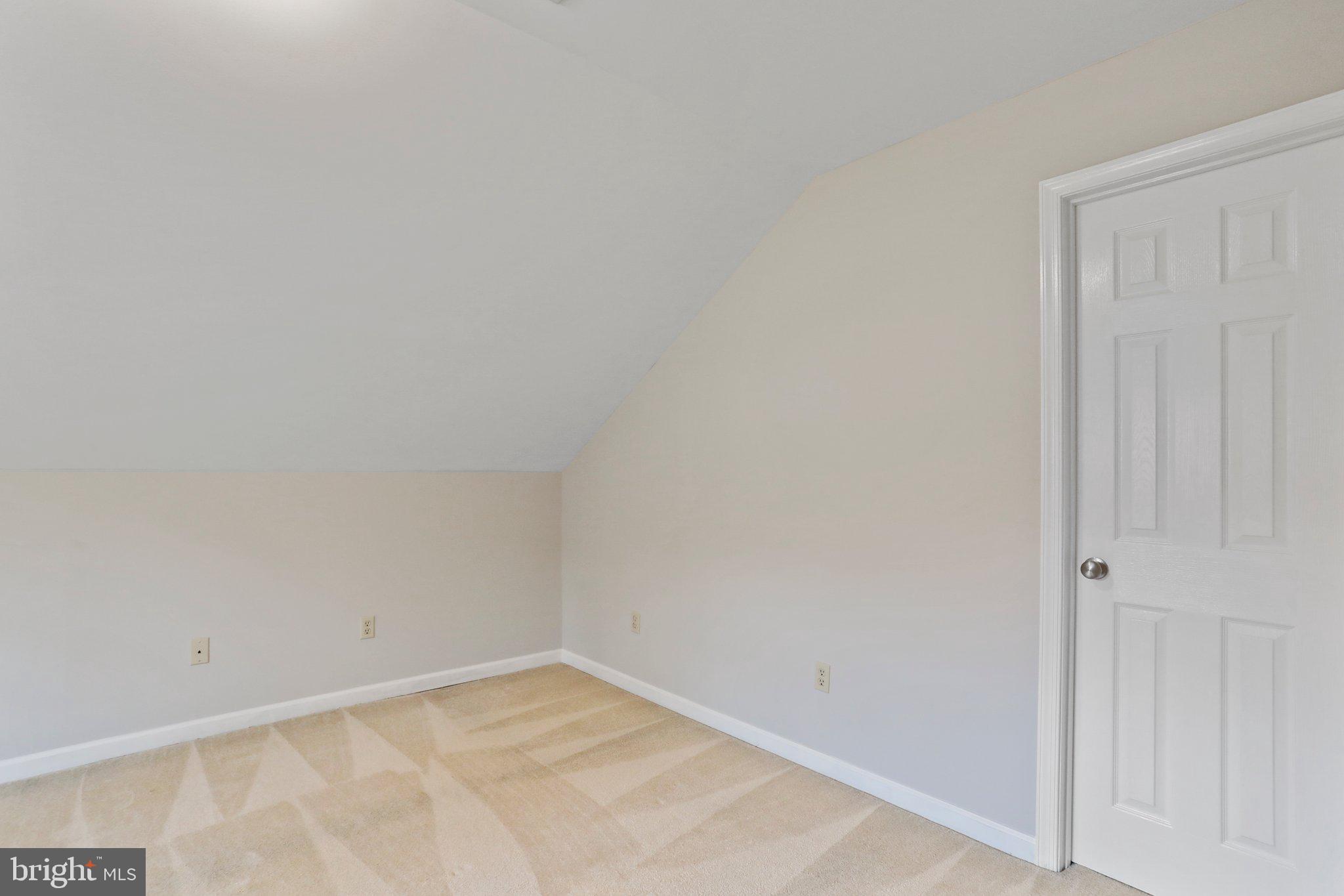 OVERLOOK WOODS - Residential