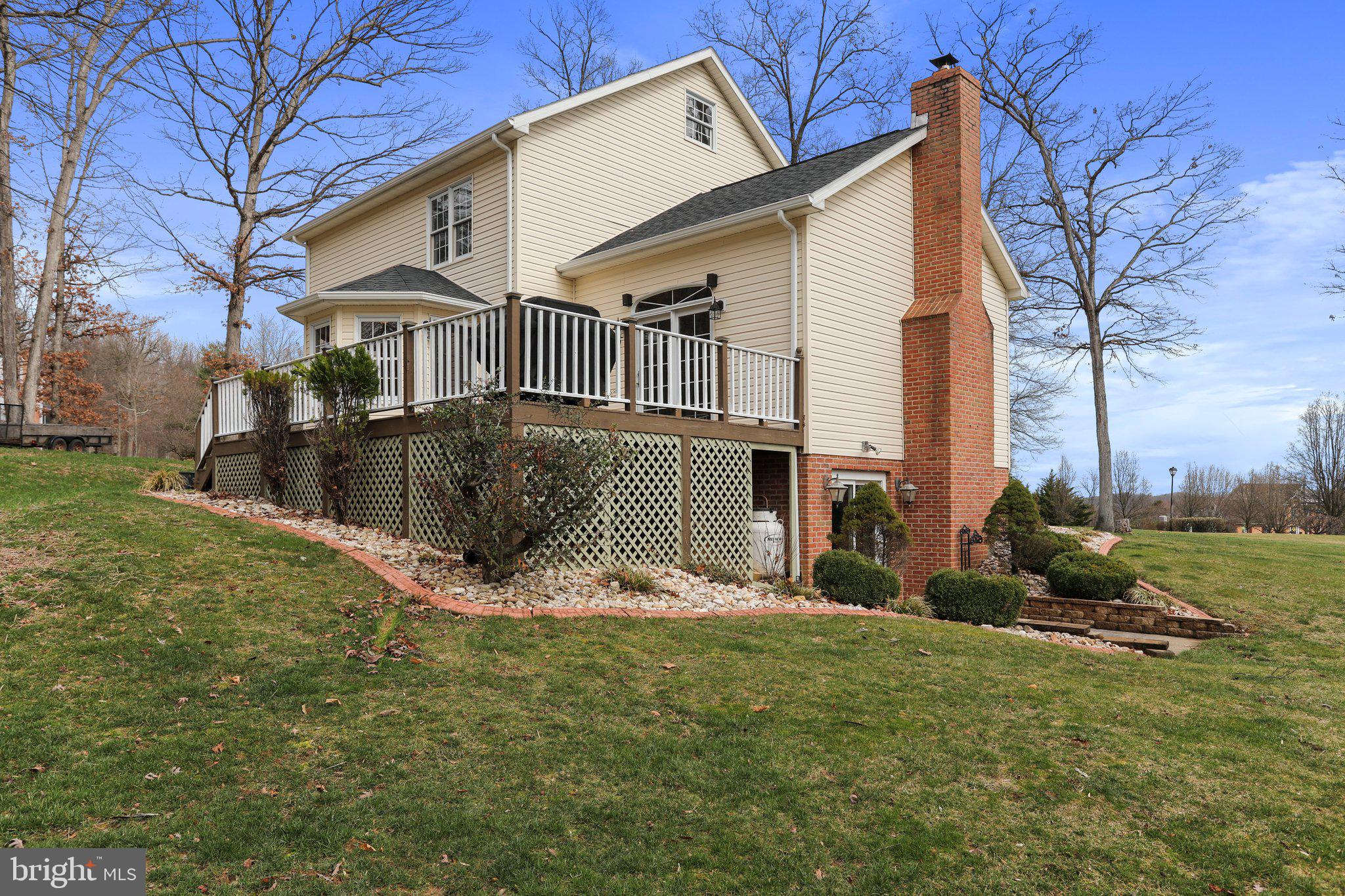 OVERLOOK WOODS - Residential