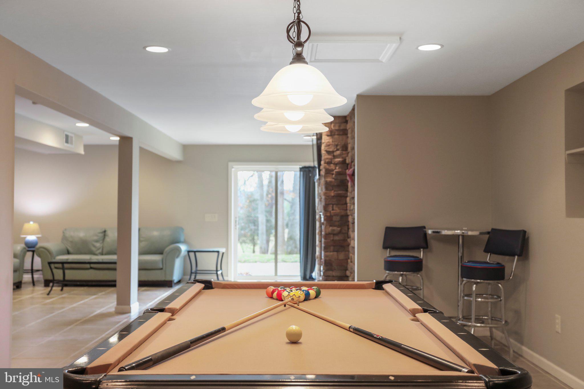 OVERLOOK WOODS - Residential