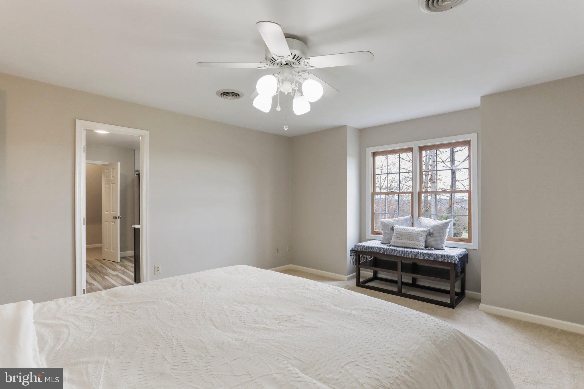 OVERLOOK WOODS - Residential