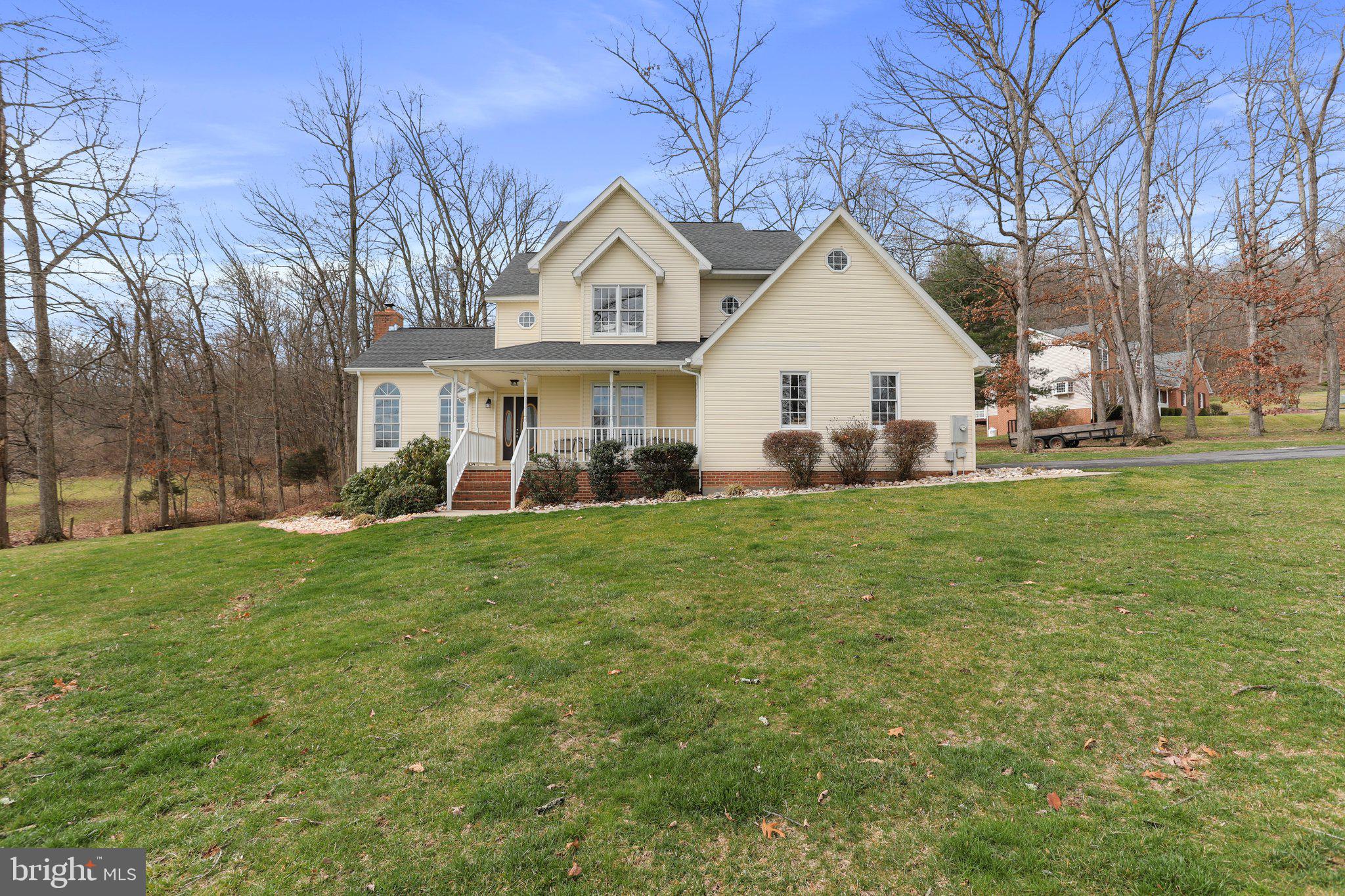 OVERLOOK WOODS - Residential