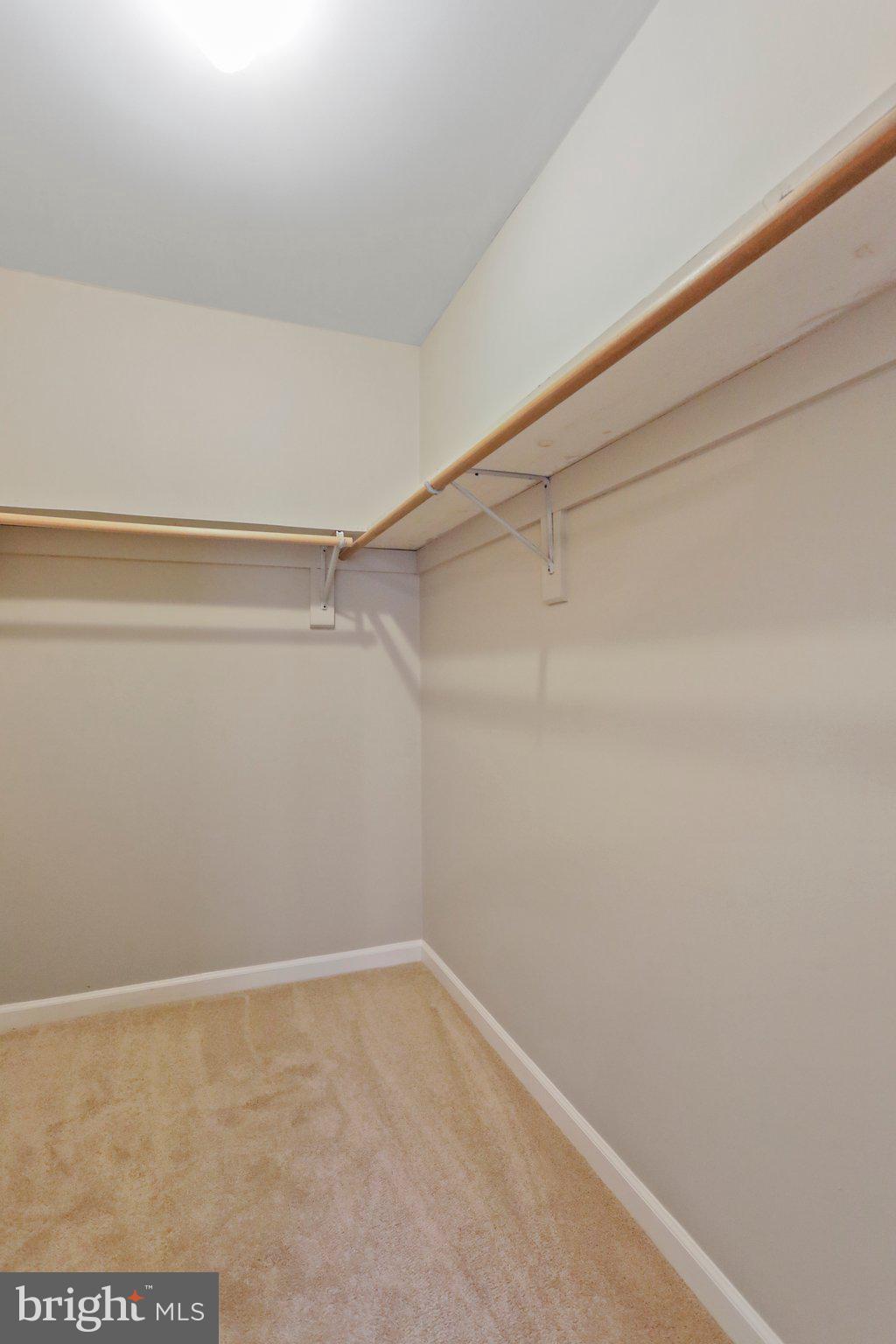 OVERLOOK WOODS - Residential