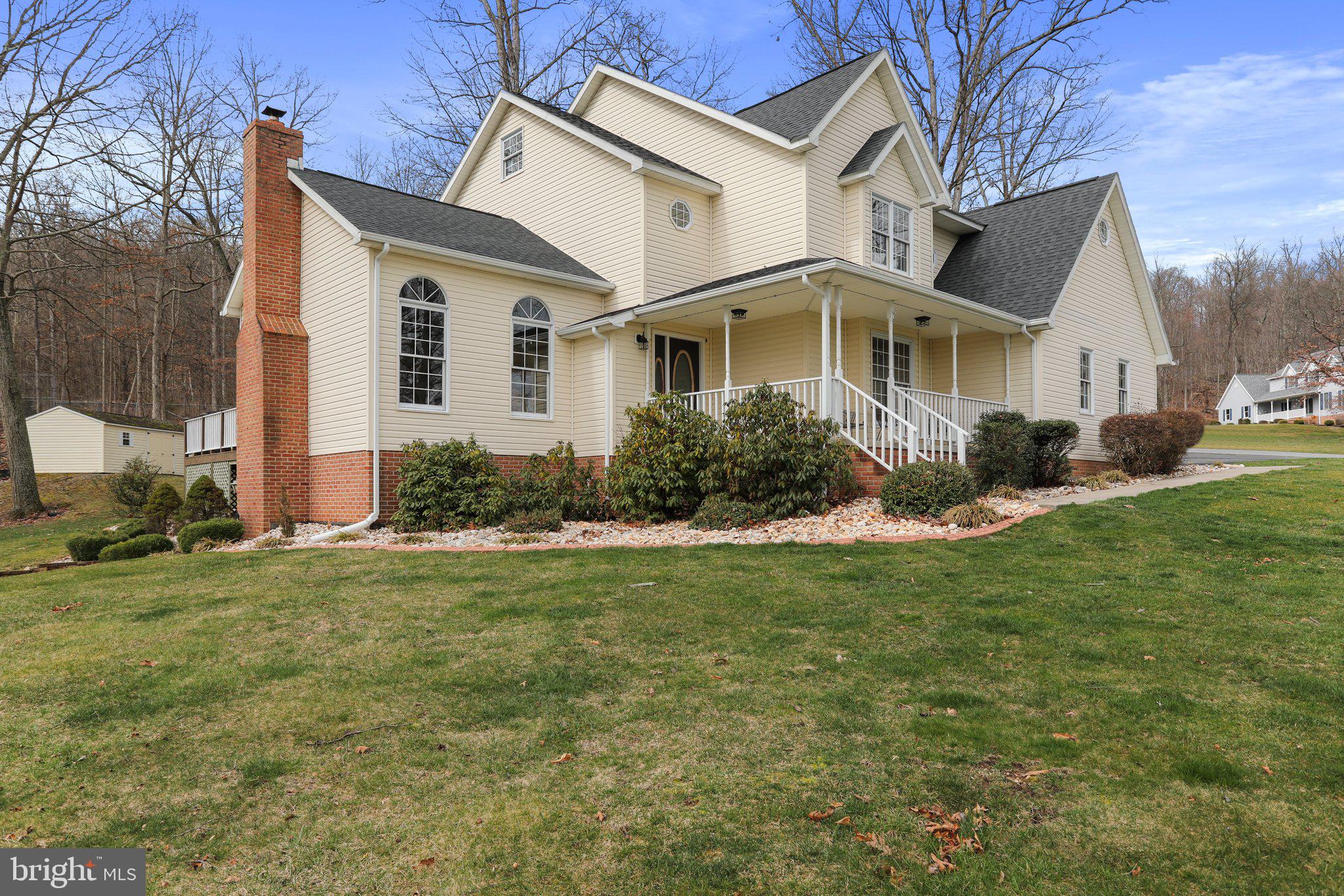 OVERLOOK WOODS - Residential