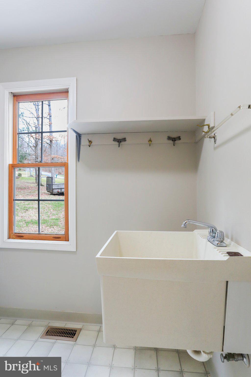 OVERLOOK WOODS - Residential